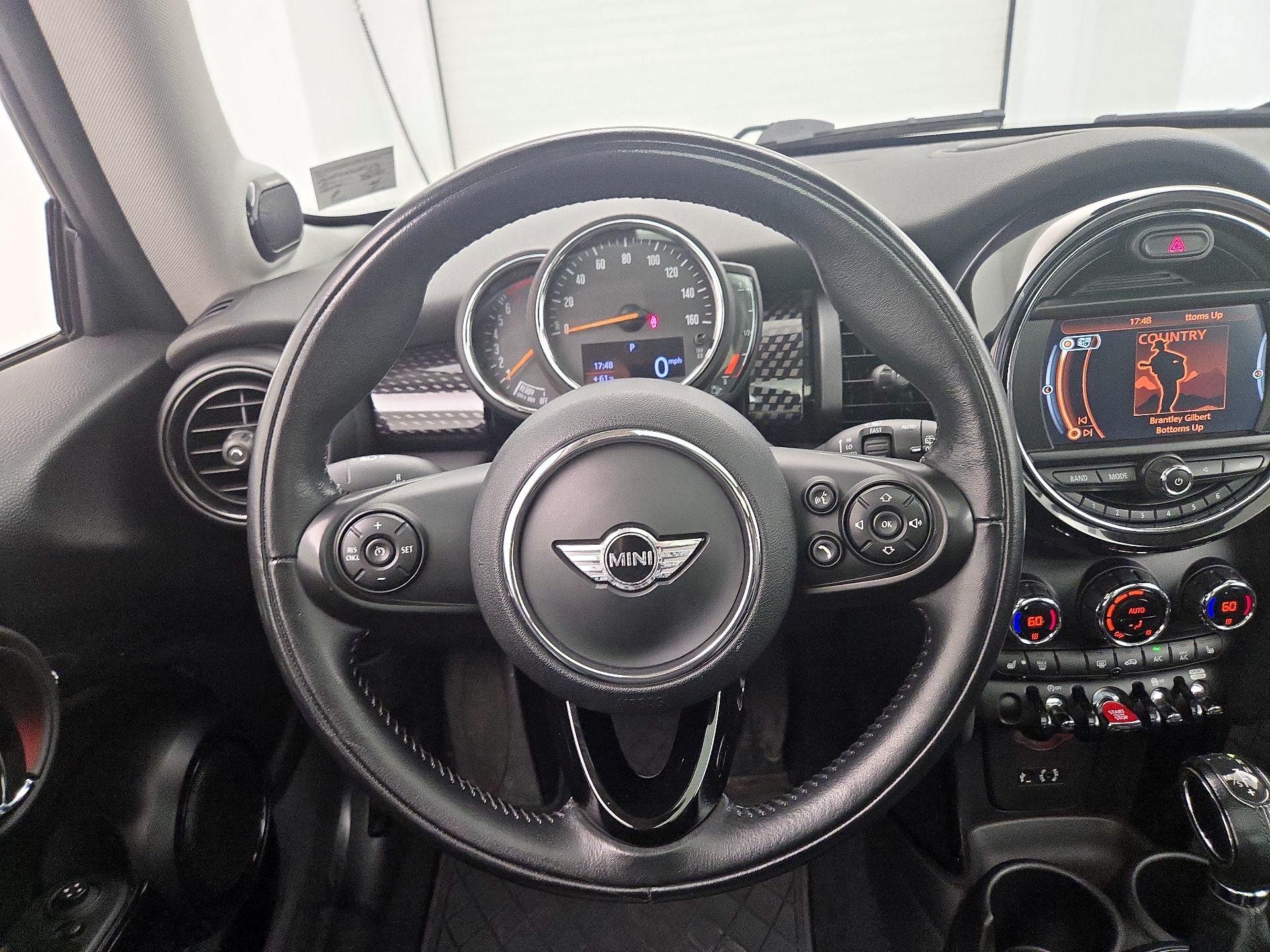 Thumbnail: 2018 MINI Cooper Hardtop - 10