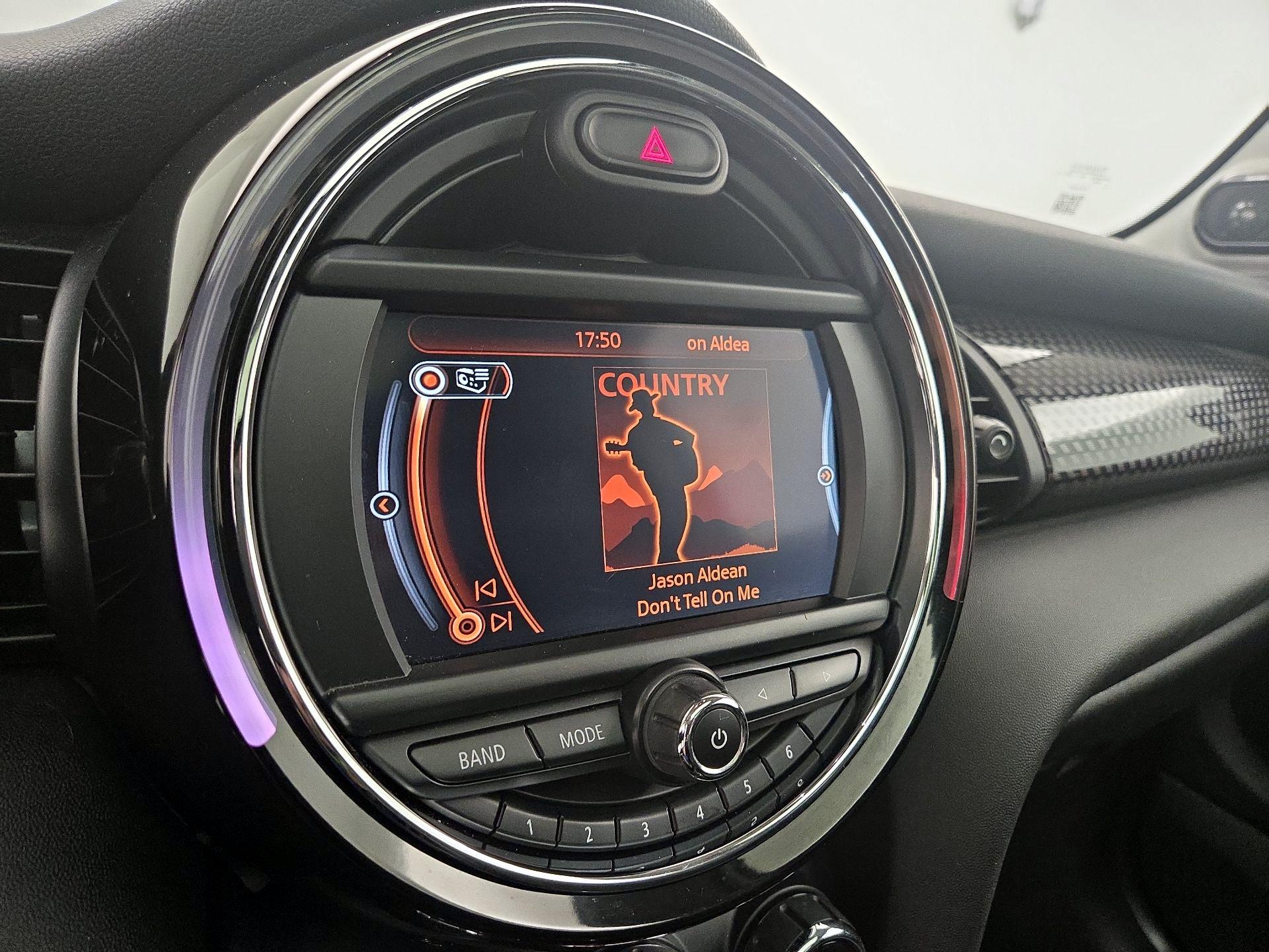 Thumbnail: 2018 MINI Cooper Hardtop - 15