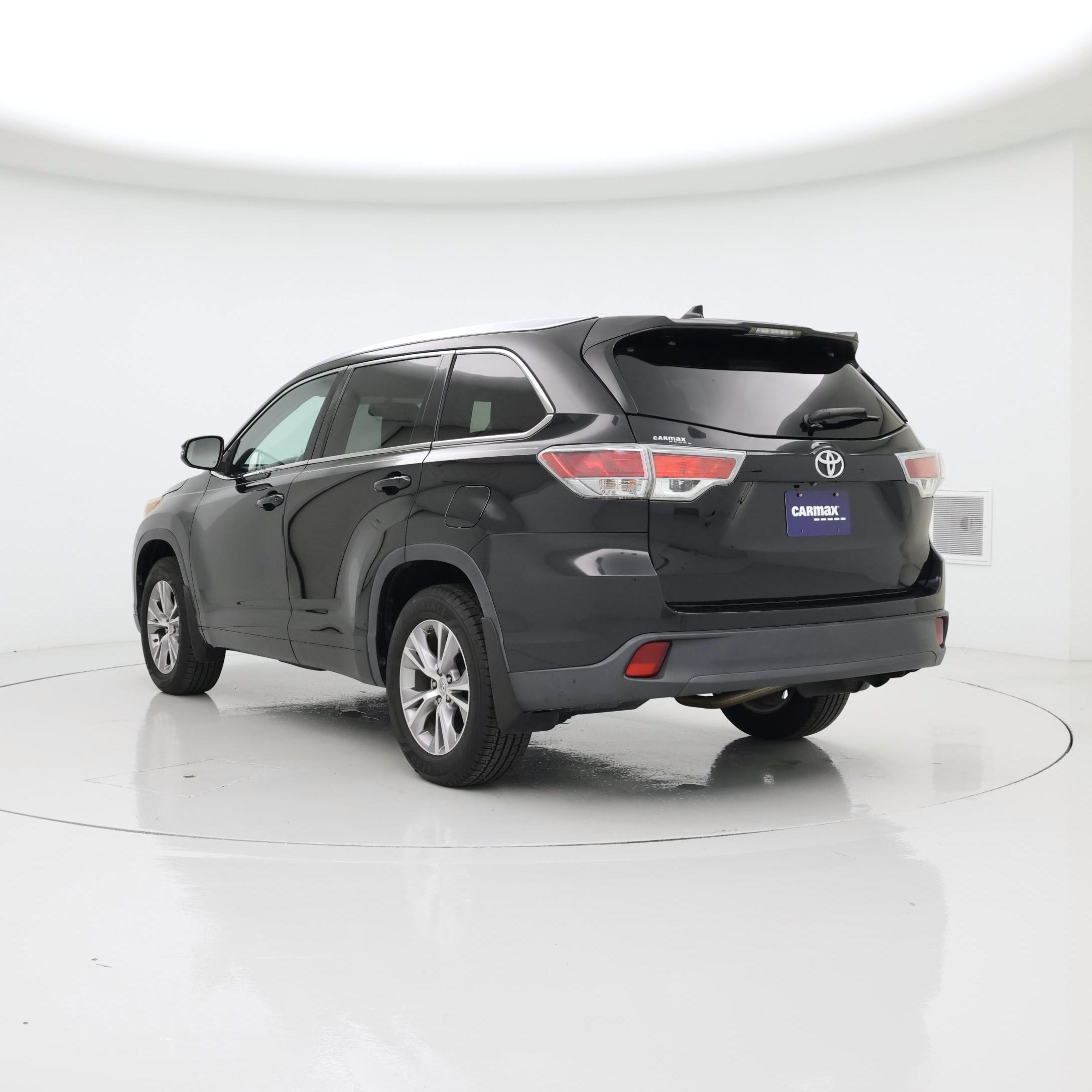 Thumbnail: 2015 Toyota Highlander - 2