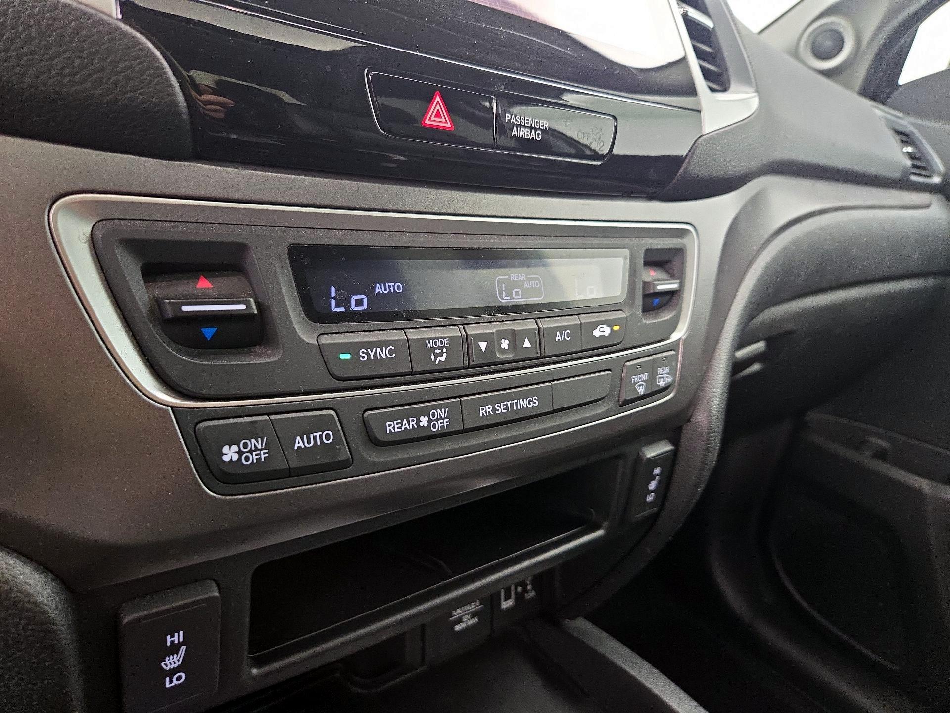 Thumbnail: 2019 Honda Ridgeline - 16