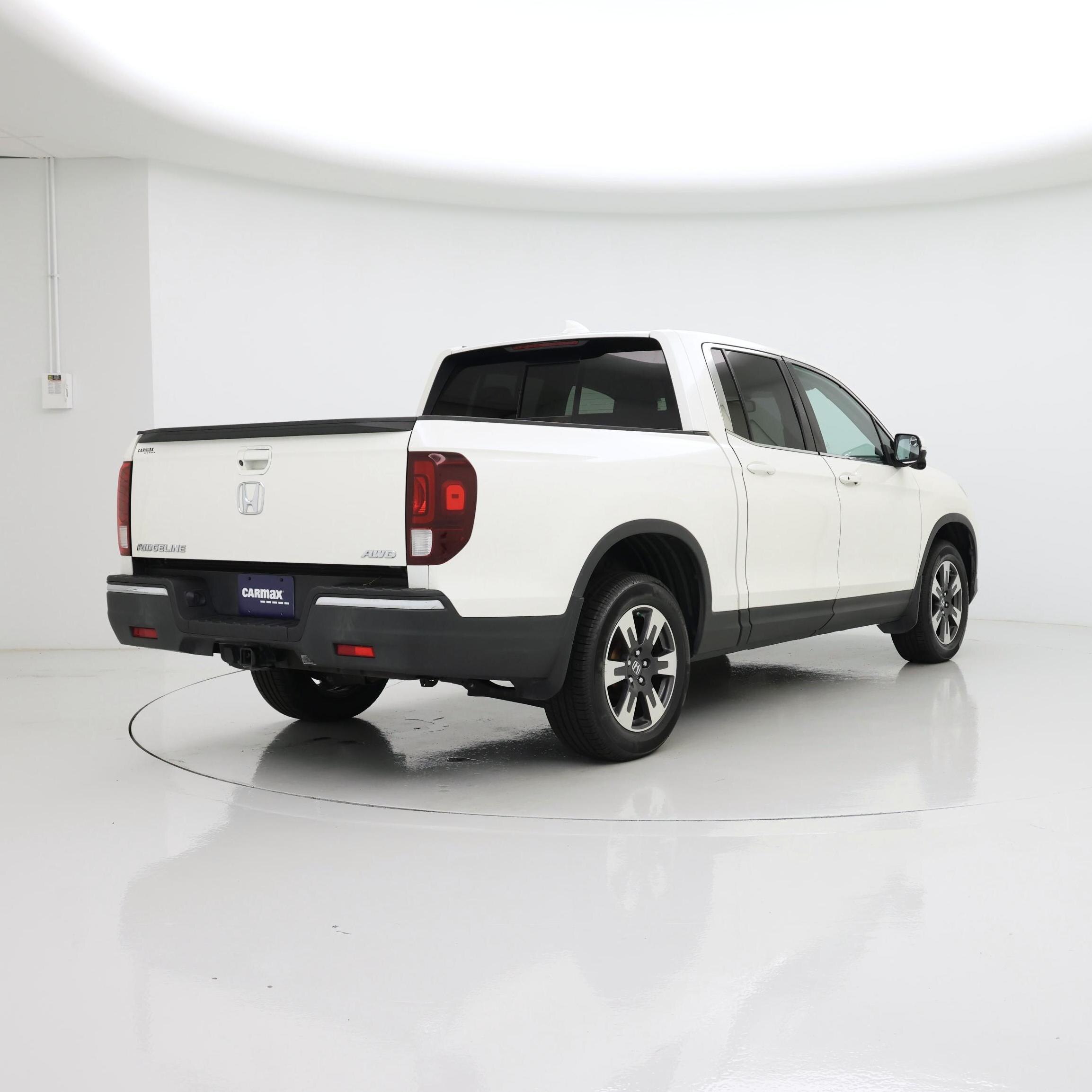 Thumbnail: 2019 Honda Ridgeline - 8