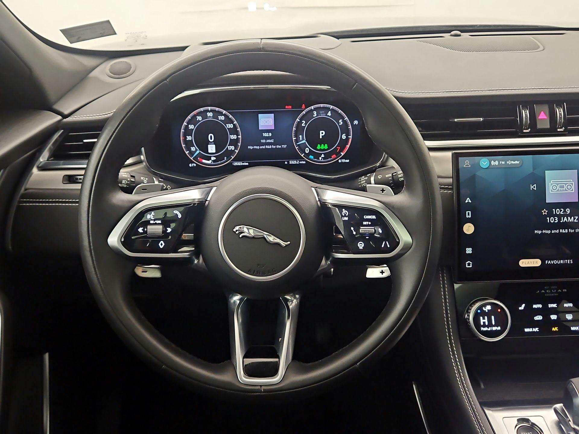 Thumbnail: 2024 Jaguar F-Pace - 10