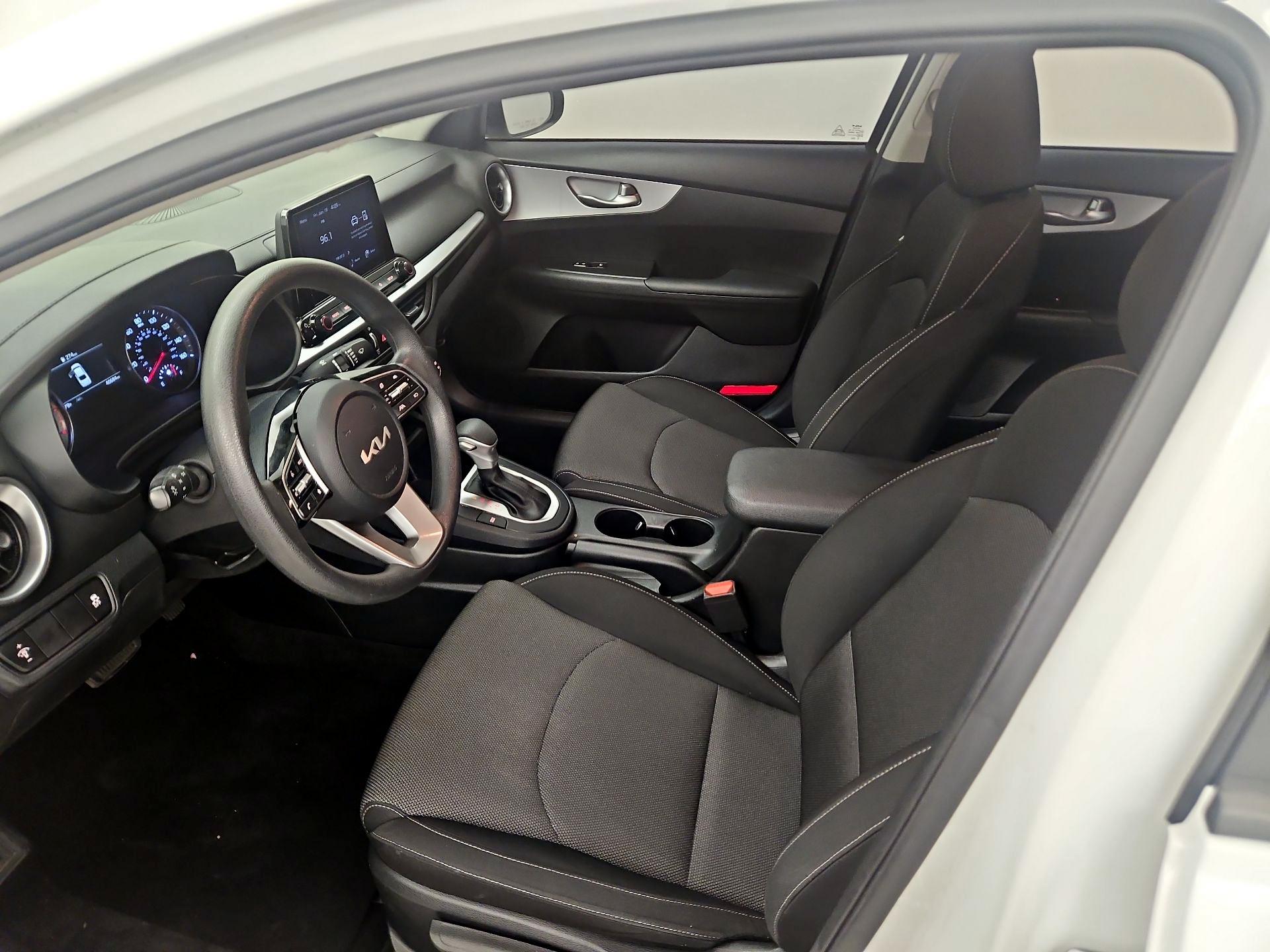 Thumbnail: 2024 Kia Forte - 11