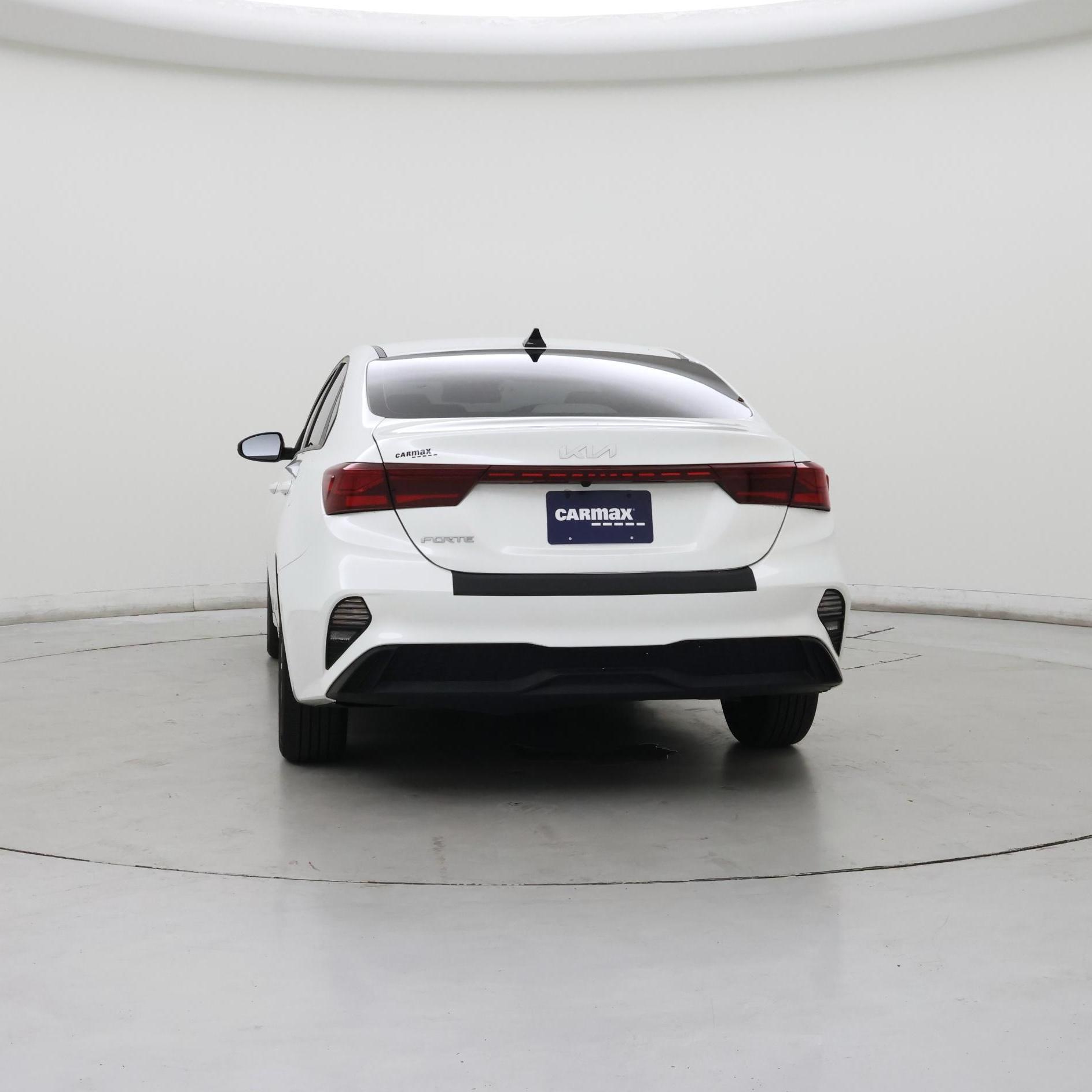 Thumbnail: 2024 Kia Forte - 6