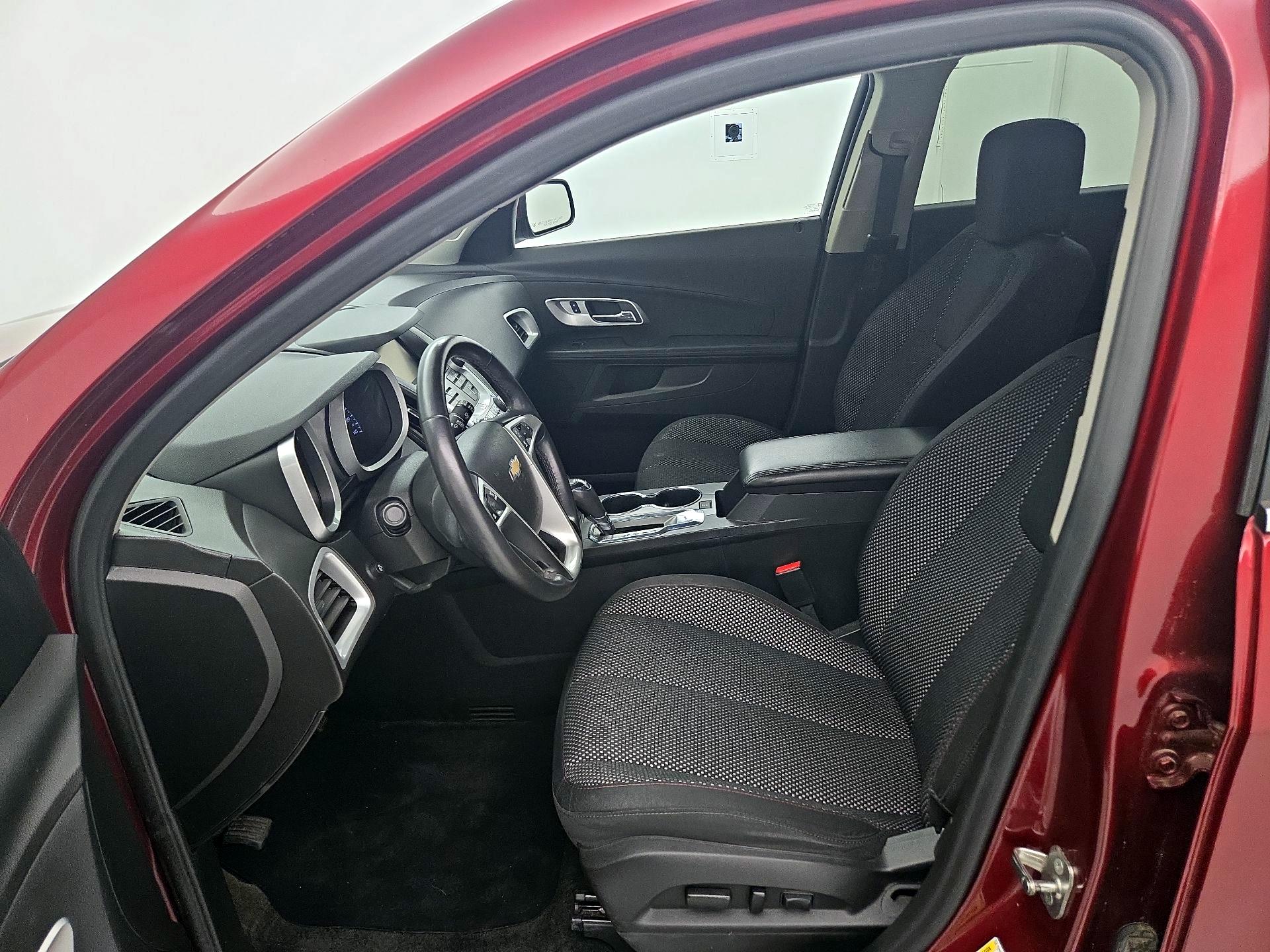 Thumbnail: 2017 Chevrolet Equinox - 11