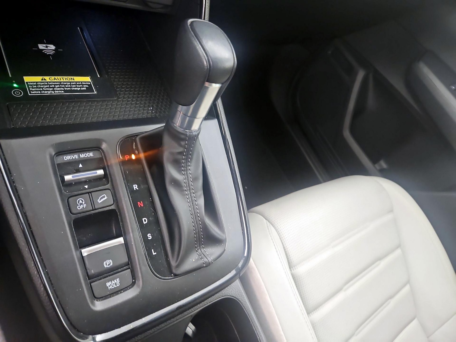 2025 Honda CR-V EX-L - Photo 17