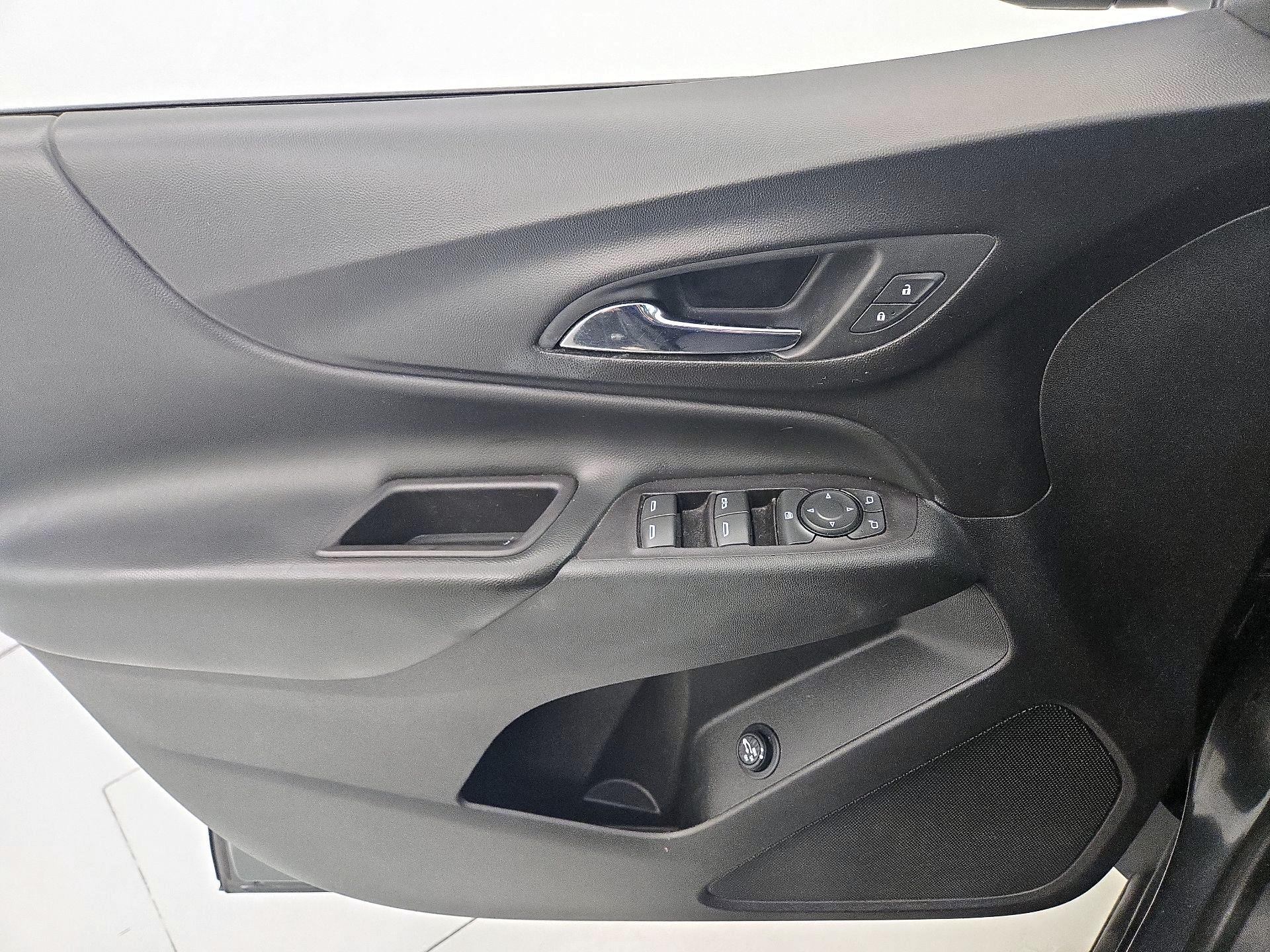 Thumbnail: 2018 Chevrolet Equinox - 12