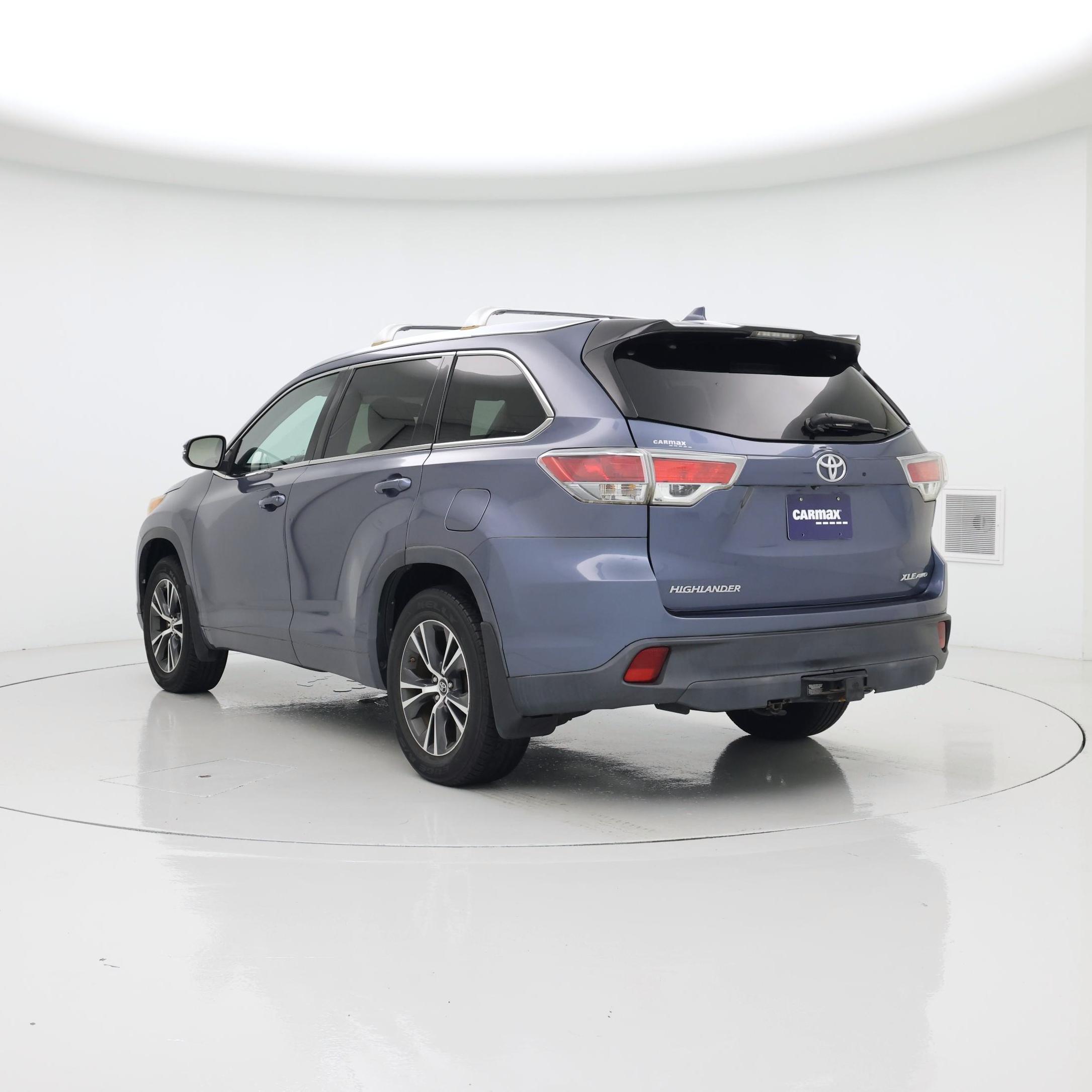 Thumbnail: 2016 Toyota Highlander - 2
