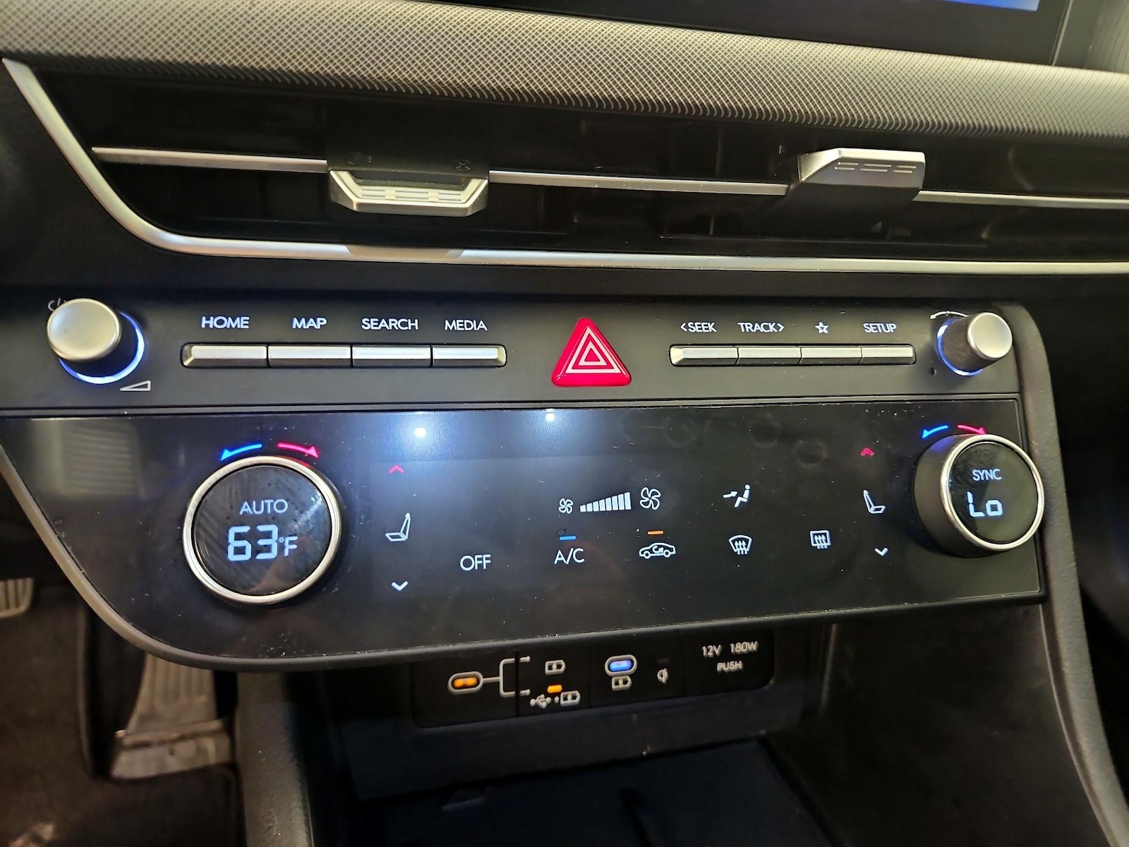 2024 Hyundai Sonata SEL - Photo 18