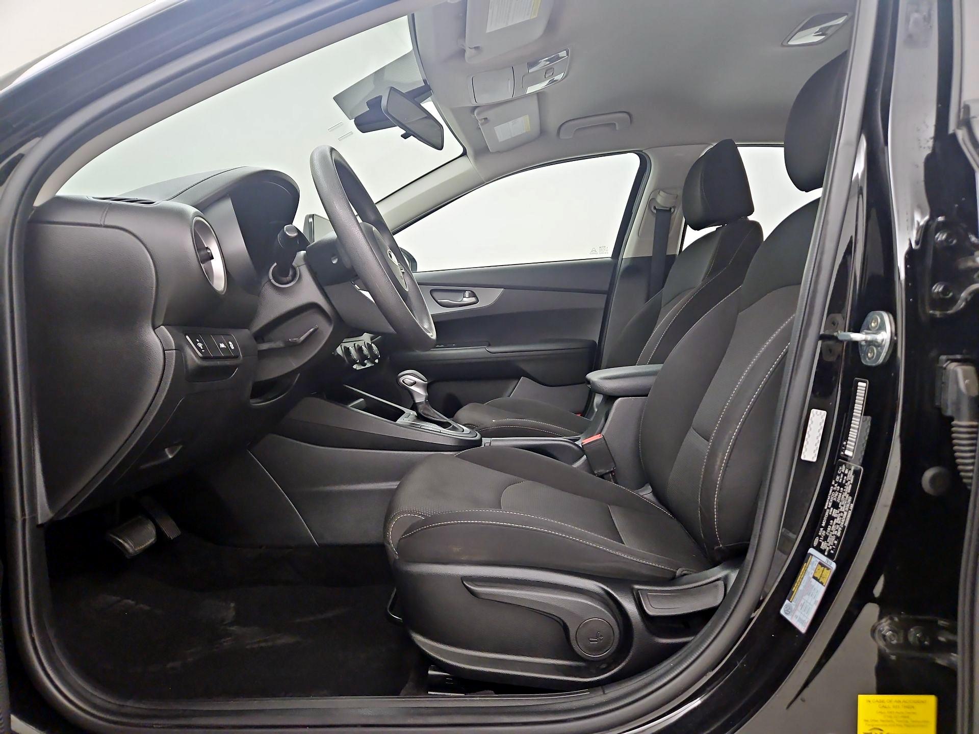 Thumbnail: 2021 Kia Forte - 11