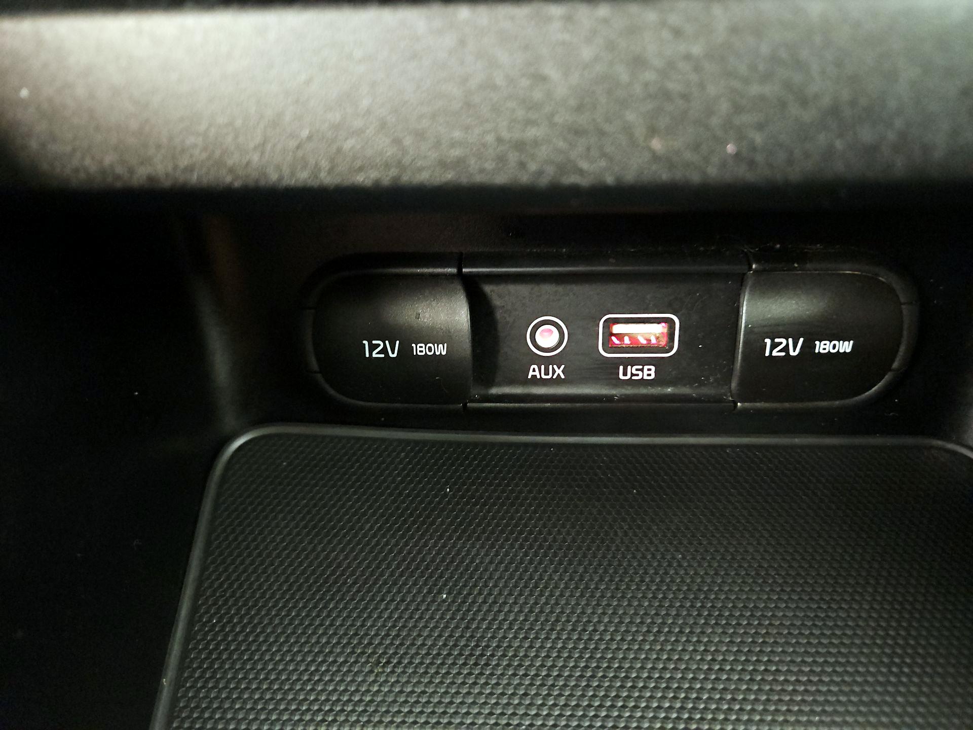 Thumbnail: 2021 Kia Forte - 18
