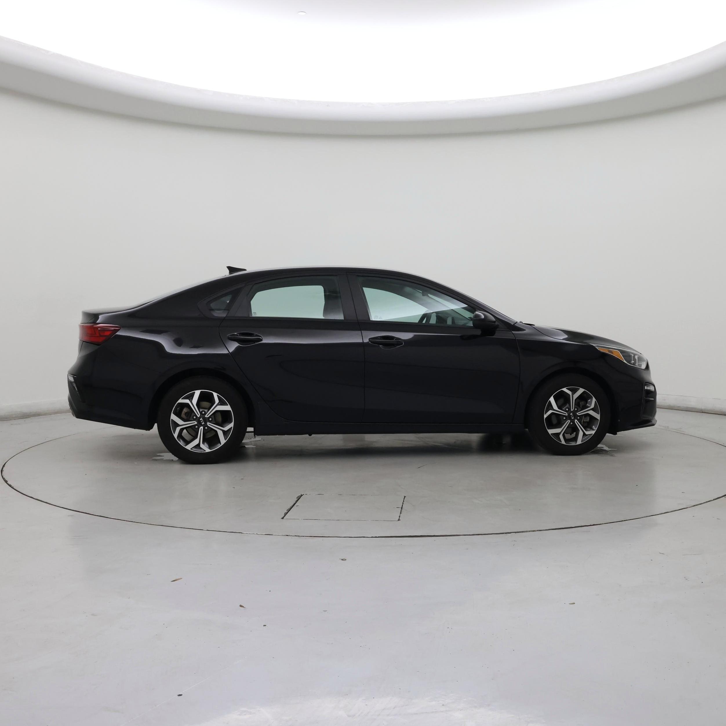 Thumbnail: 2021 Kia Forte - 7