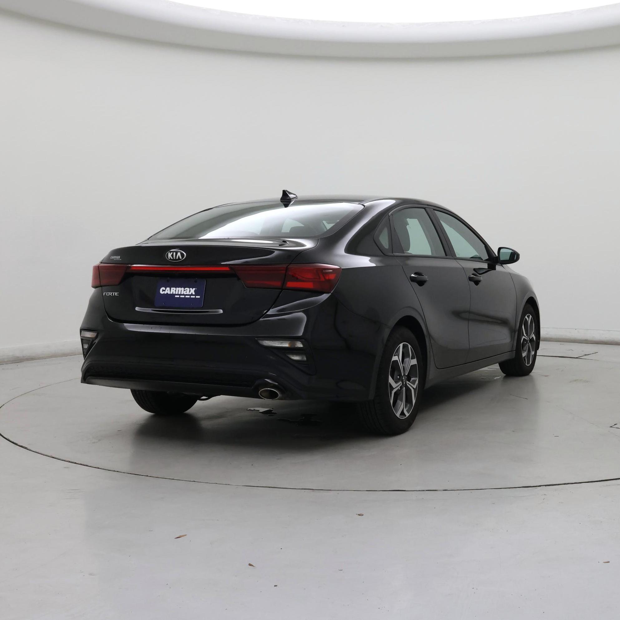 Thumbnail: 2021 Kia Forte - 8