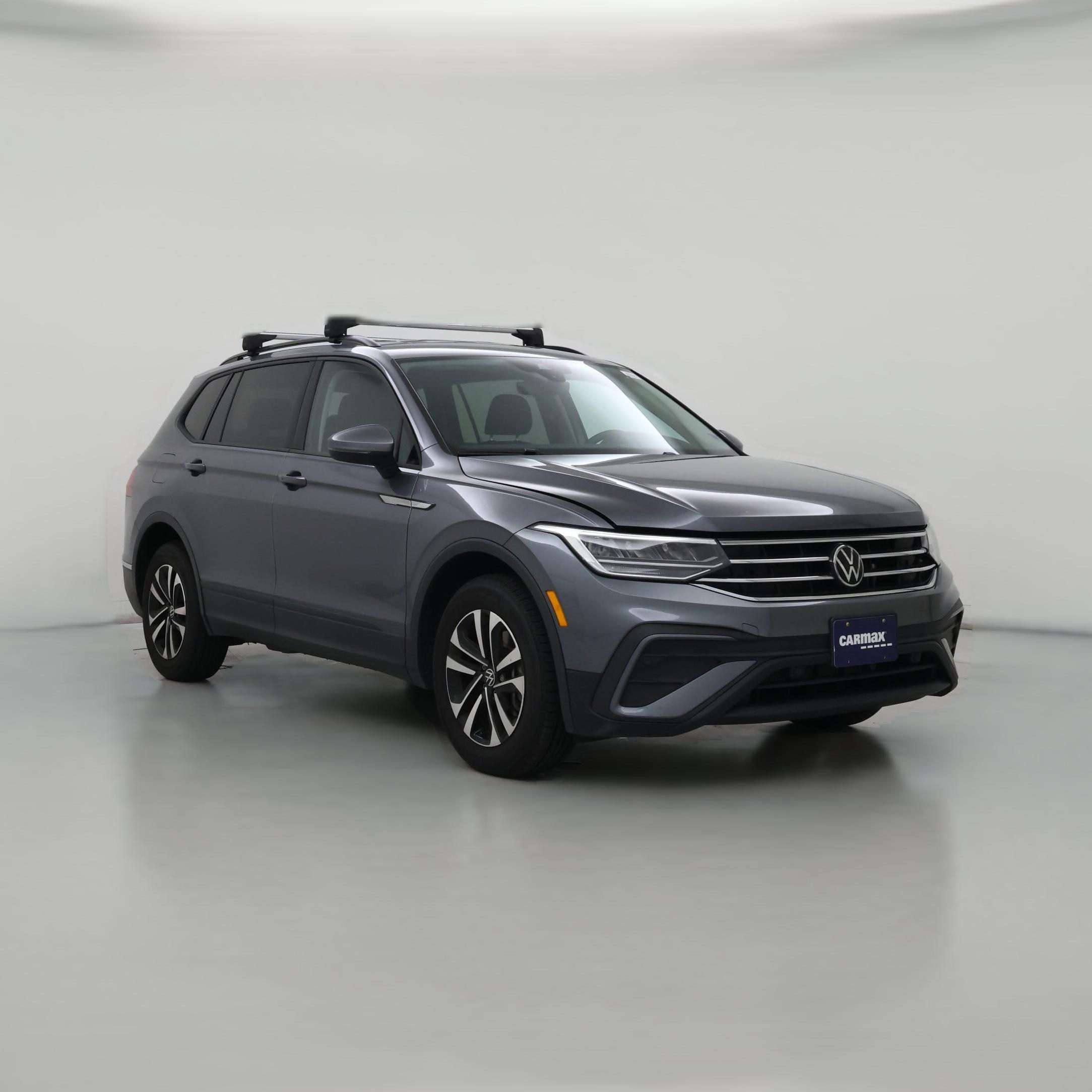 Thumbnail: 2023 Volkswagen Tiguan - 1