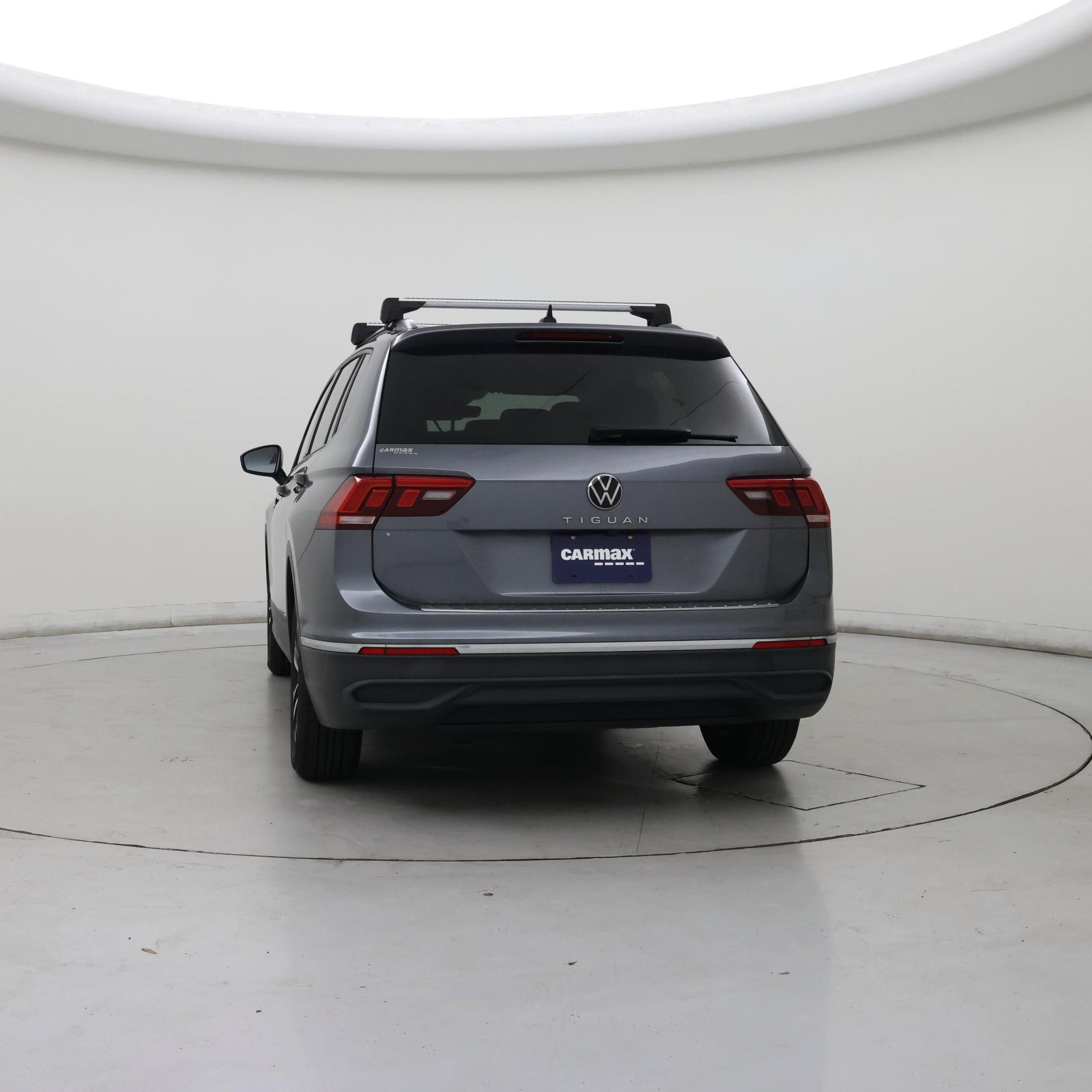 Thumbnail: 2023 Volkswagen Tiguan - 6