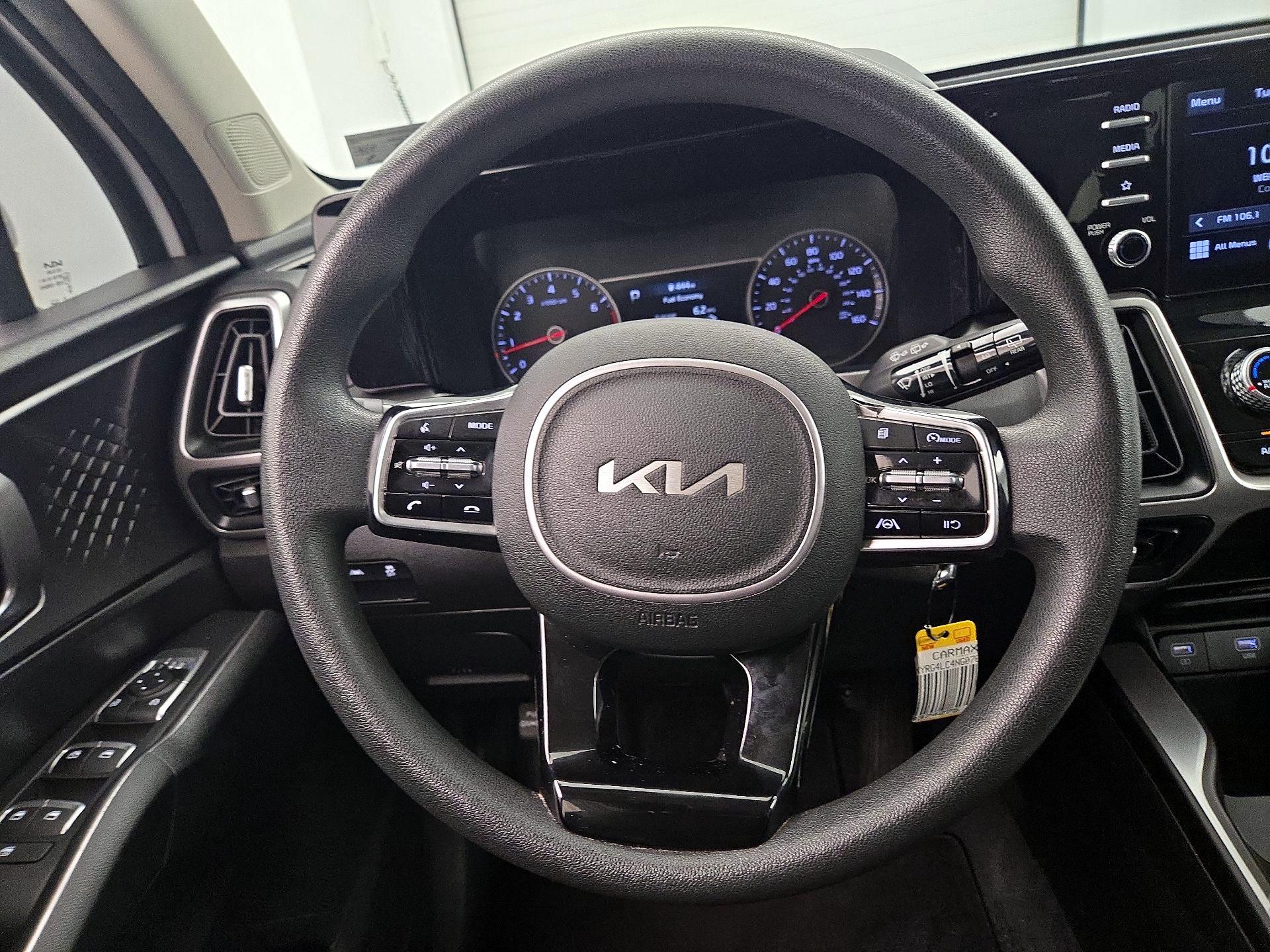 Thumbnail: 2022 Kia Sorento - 10