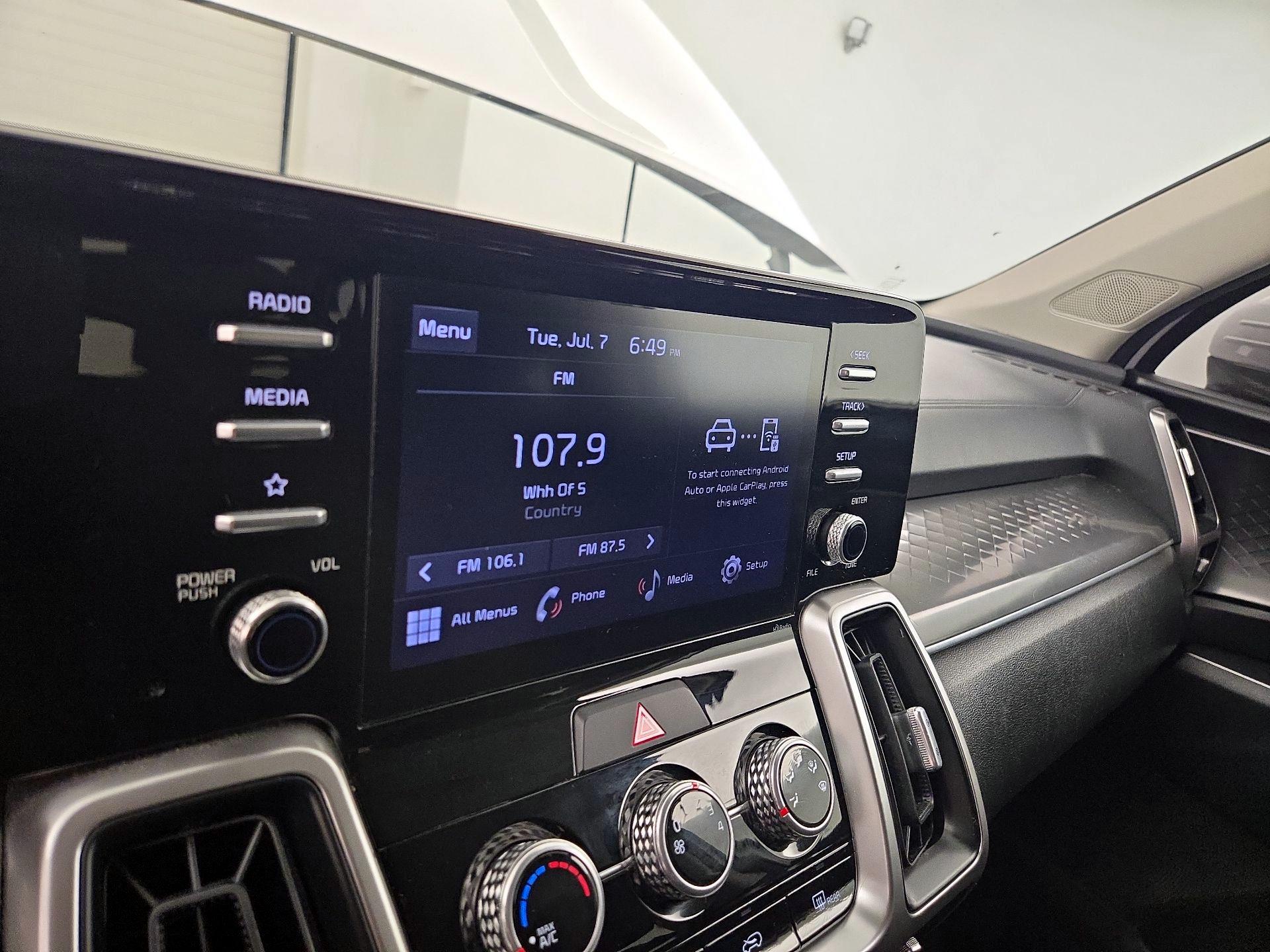 Thumbnail: 2022 Kia Sorento - 15