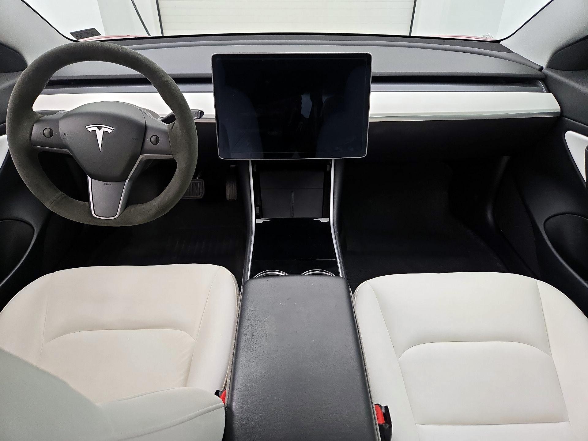Thumbnail: 2020 Tesla Model 3 - 9
