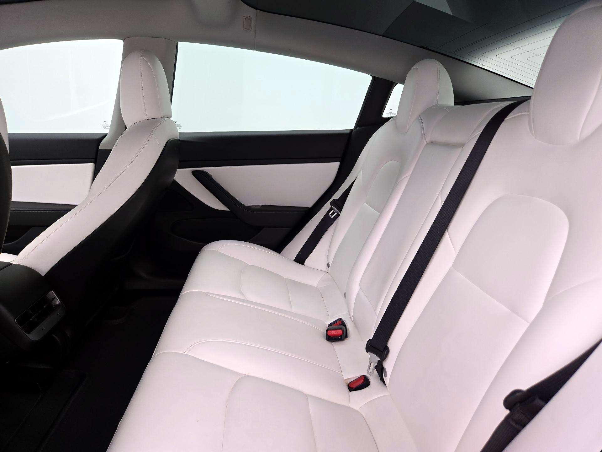 Thumbnail: 2020 Tesla Model 3 - 18