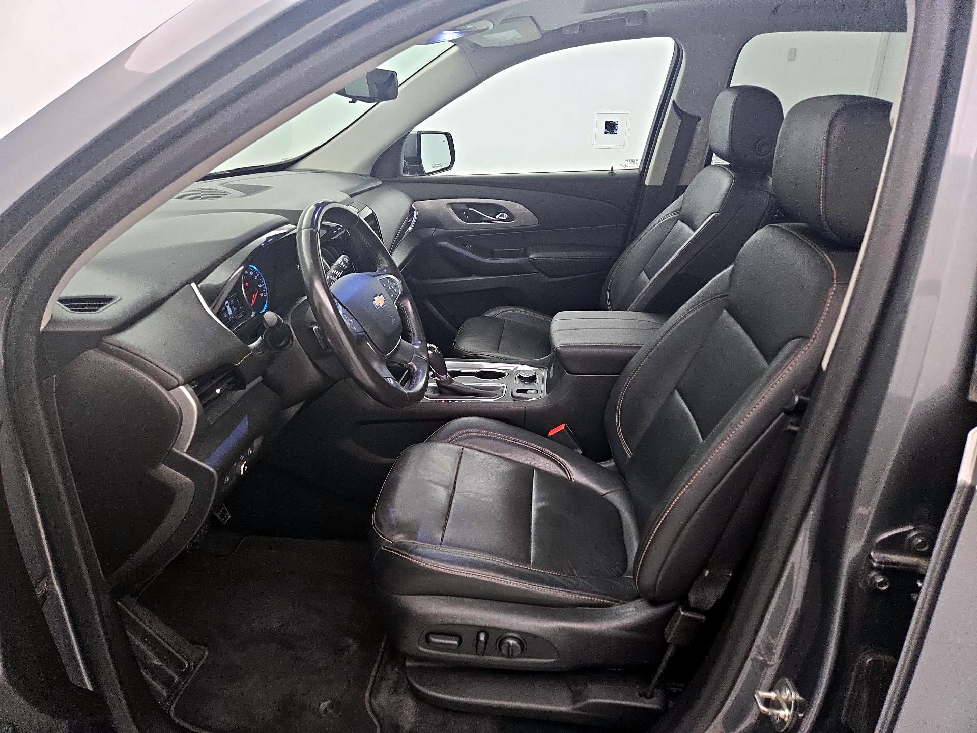 Thumbnail: 2019 Chevrolet Traverse - 11