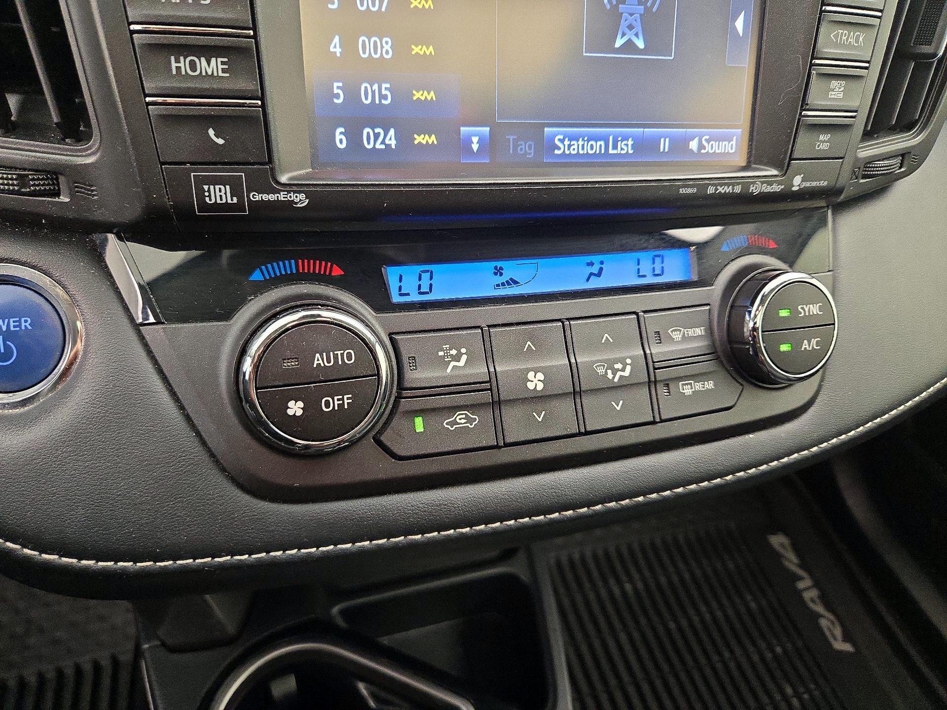 Thumbnail: 2018 Toyota RAV4 - 17