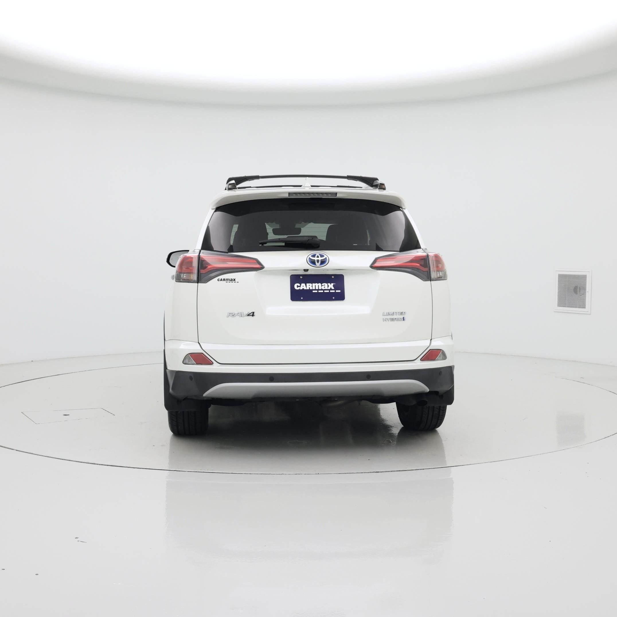 Thumbnail: 2018 Toyota RAV4 - 6