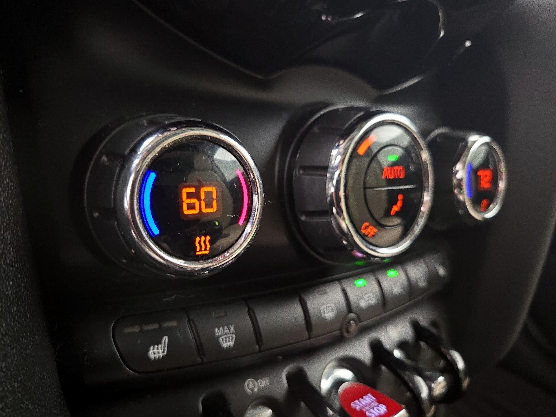 Thumbnail: 2017 MINI Cooper Hardtop - 15
