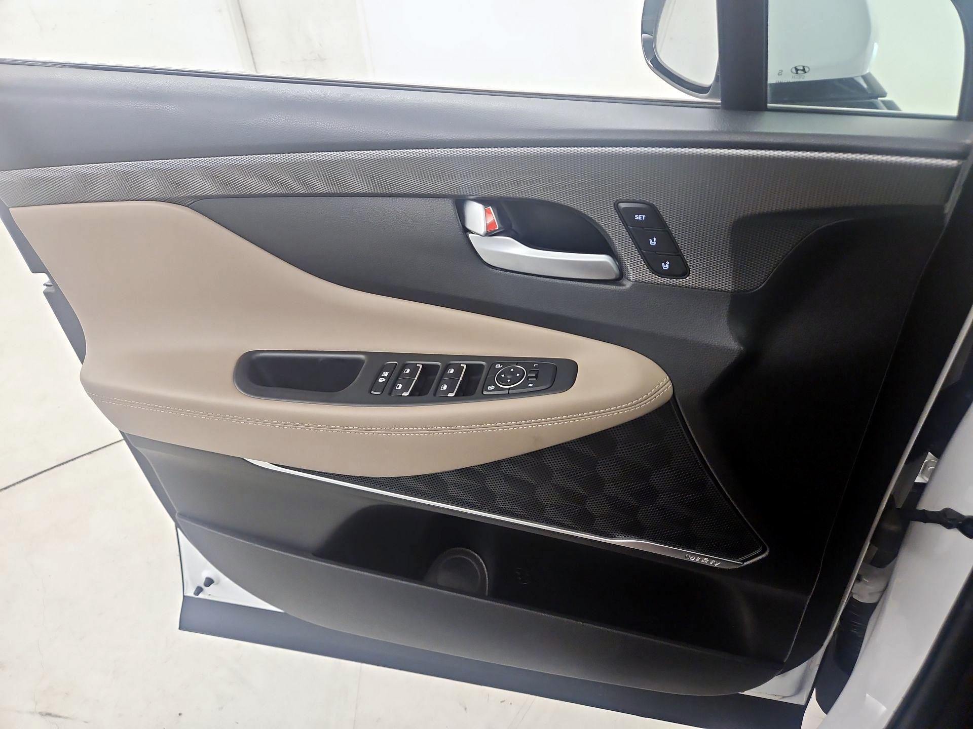 Thumbnail: 2020 Hyundai Santa Fe - 12