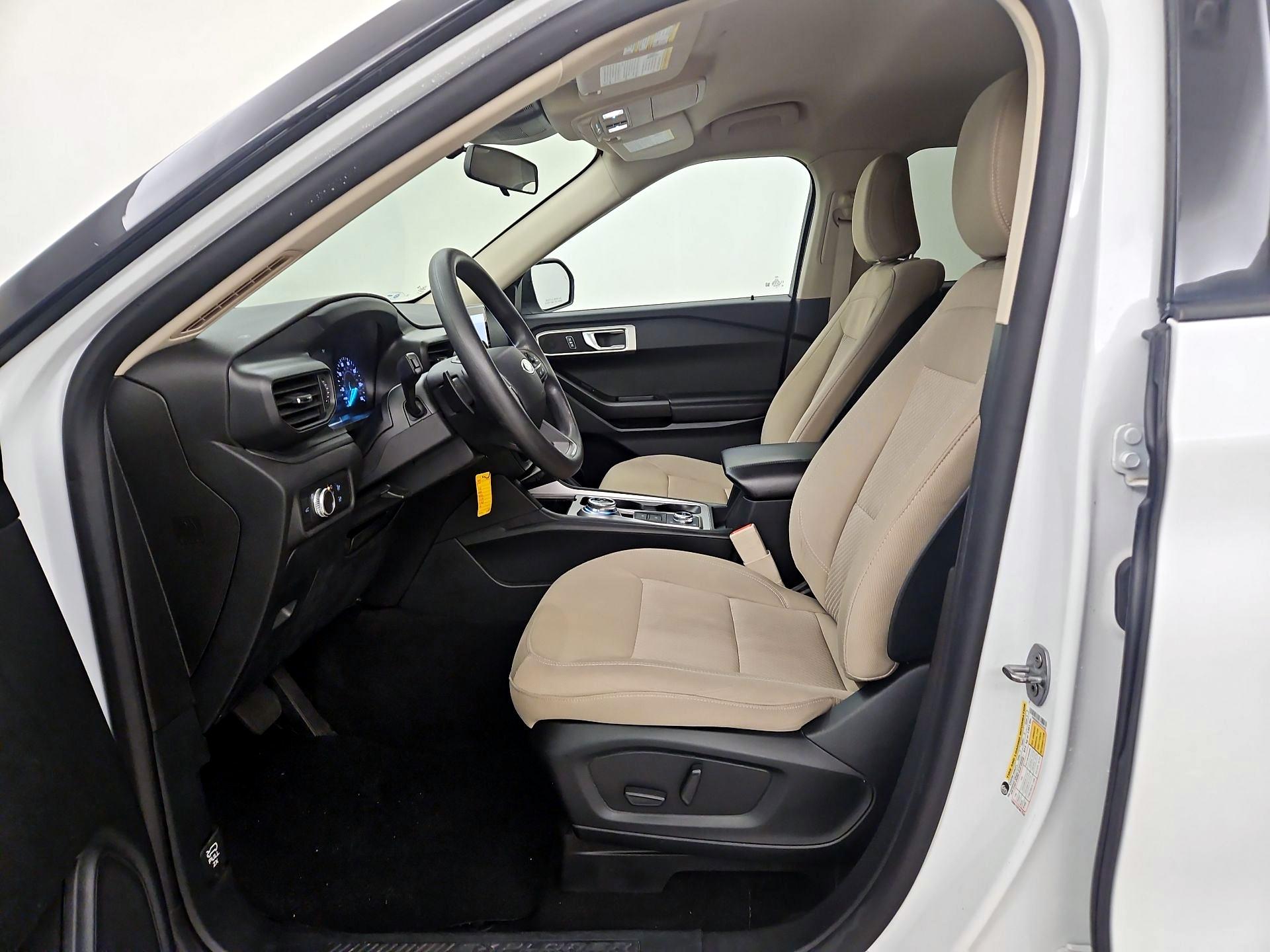 Thumbnail: 2020 Ford Explorer - 11