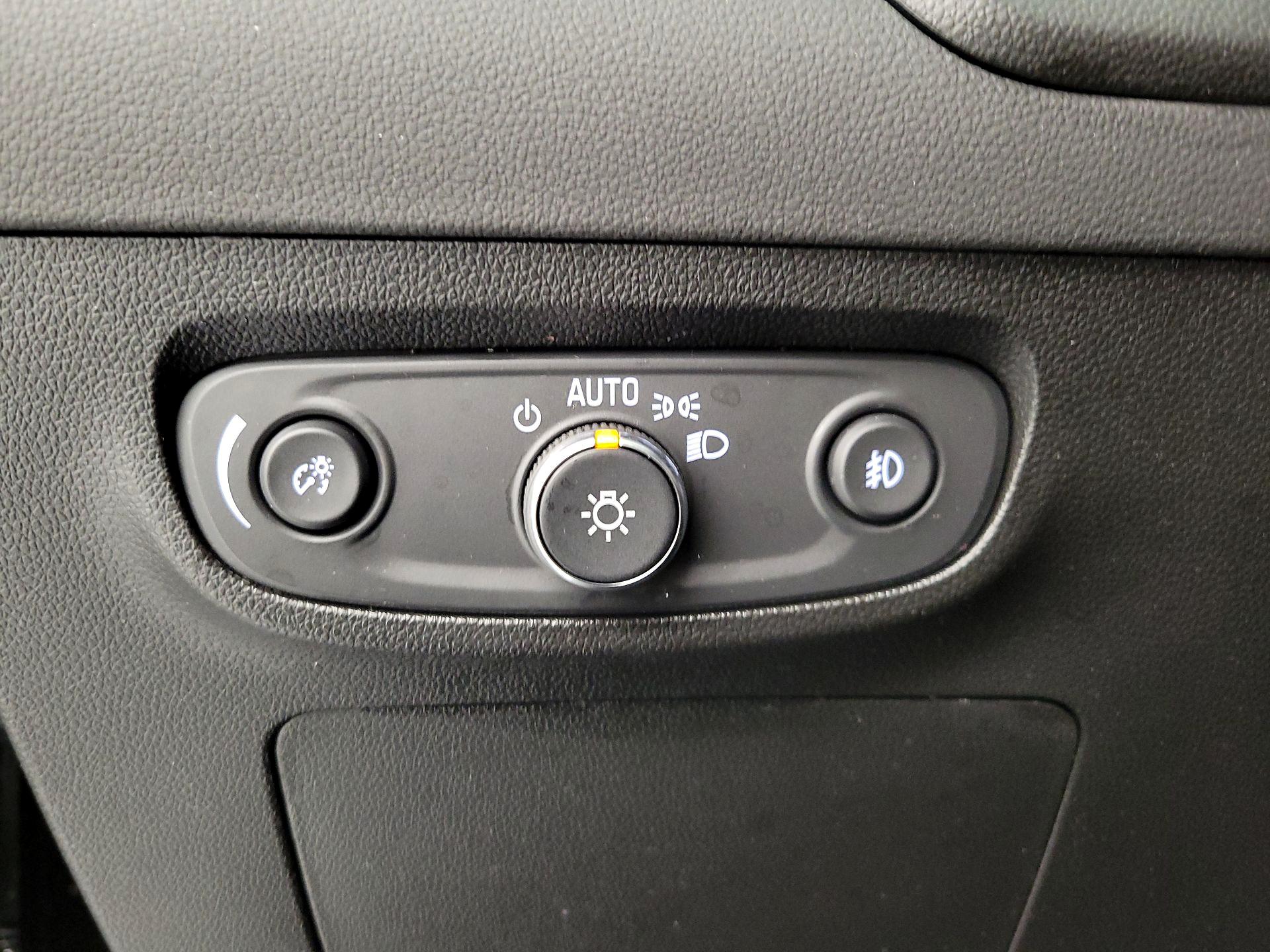 Thumbnail: 2023 Buick Encore GX - 13