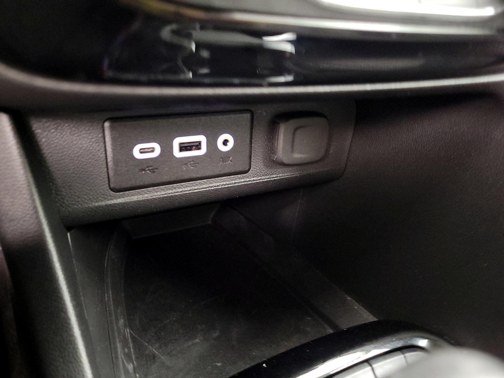 Thumbnail: 2023 Buick Encore GX - 18