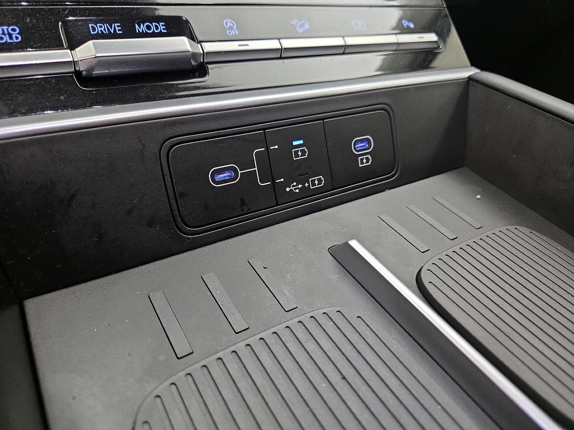 Thumbnail: 2024 Hyundai Santa Fe - 18