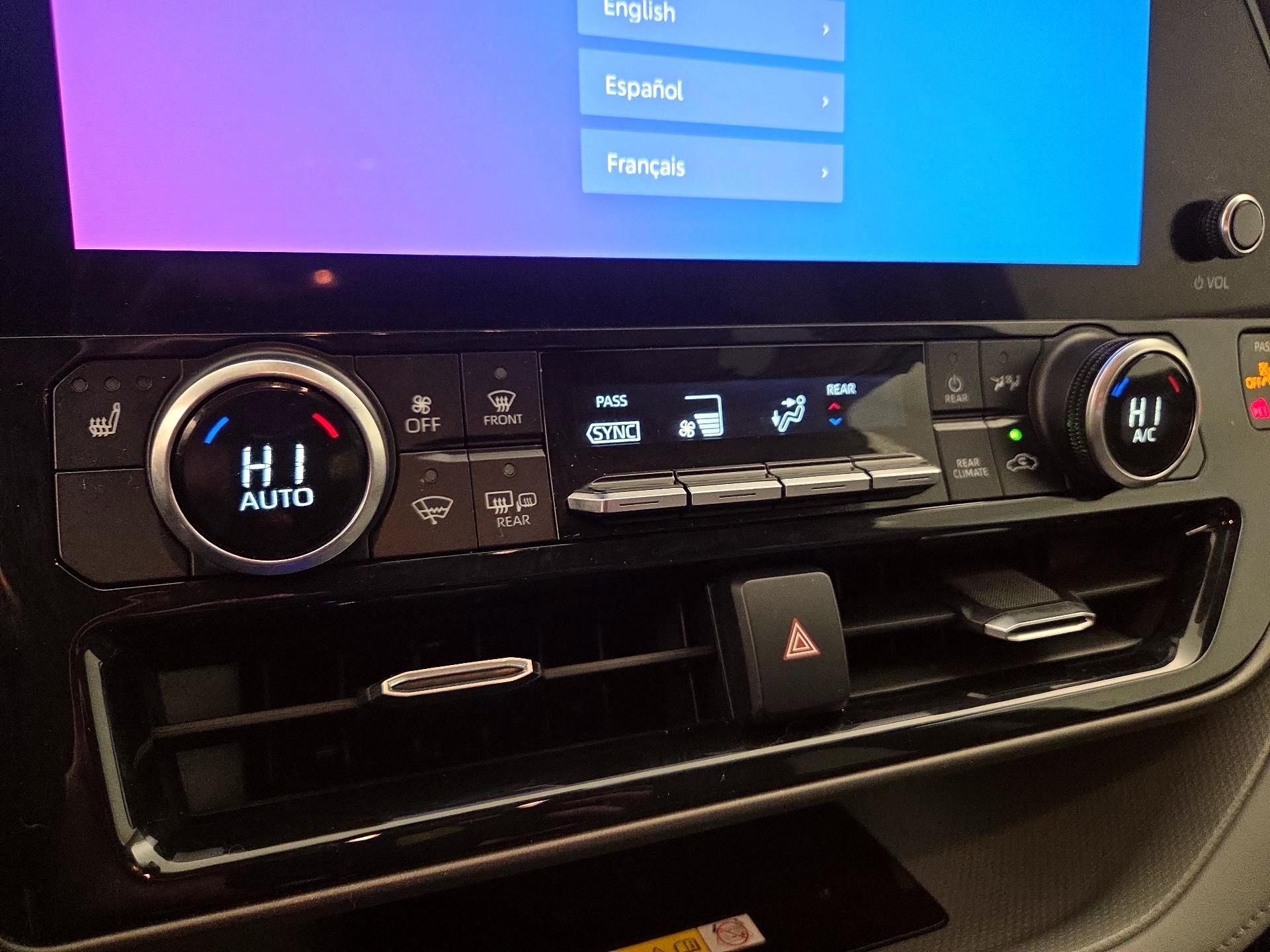 Thumbnail: 2023 Toyota Highlander - 15