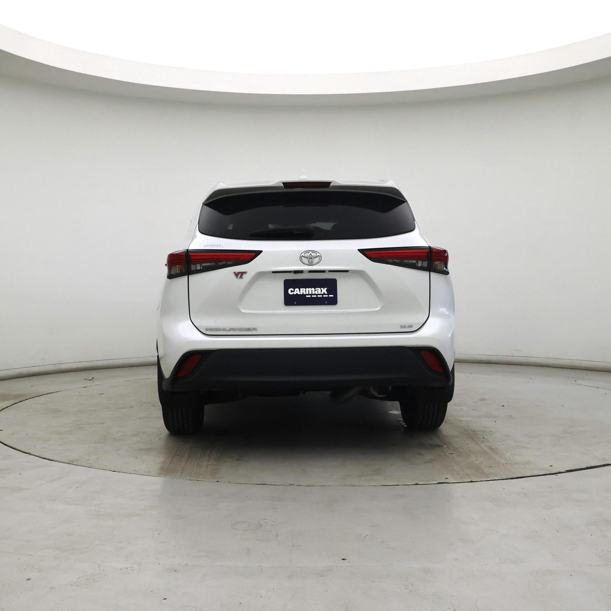 Thumbnail: 2023 Toyota Highlander - 6