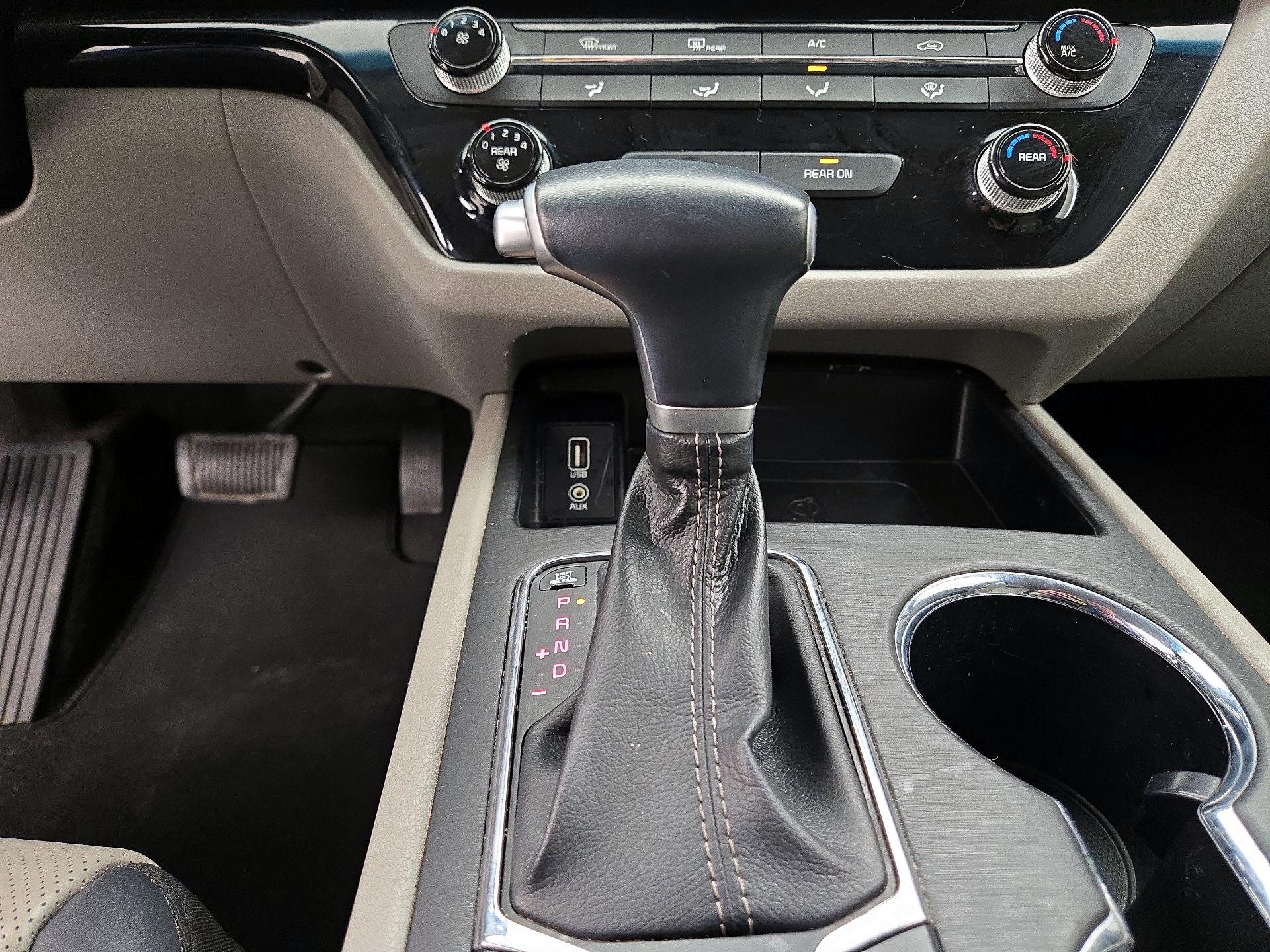 Thumbnail: 2020 Kia Sedona - 17