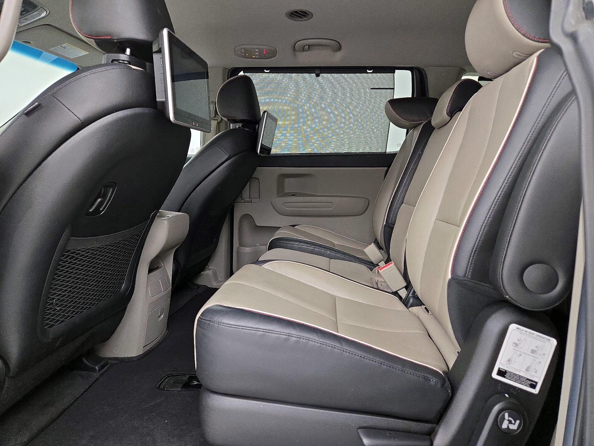 Thumbnail: 2020 Kia Sedona - 19