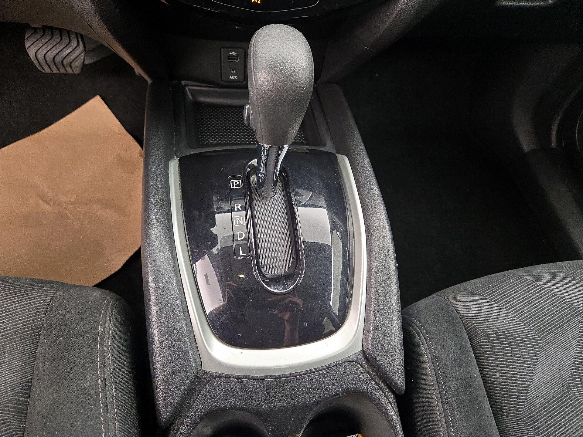 Thumbnail: 2014 Nissan Rogue - 18