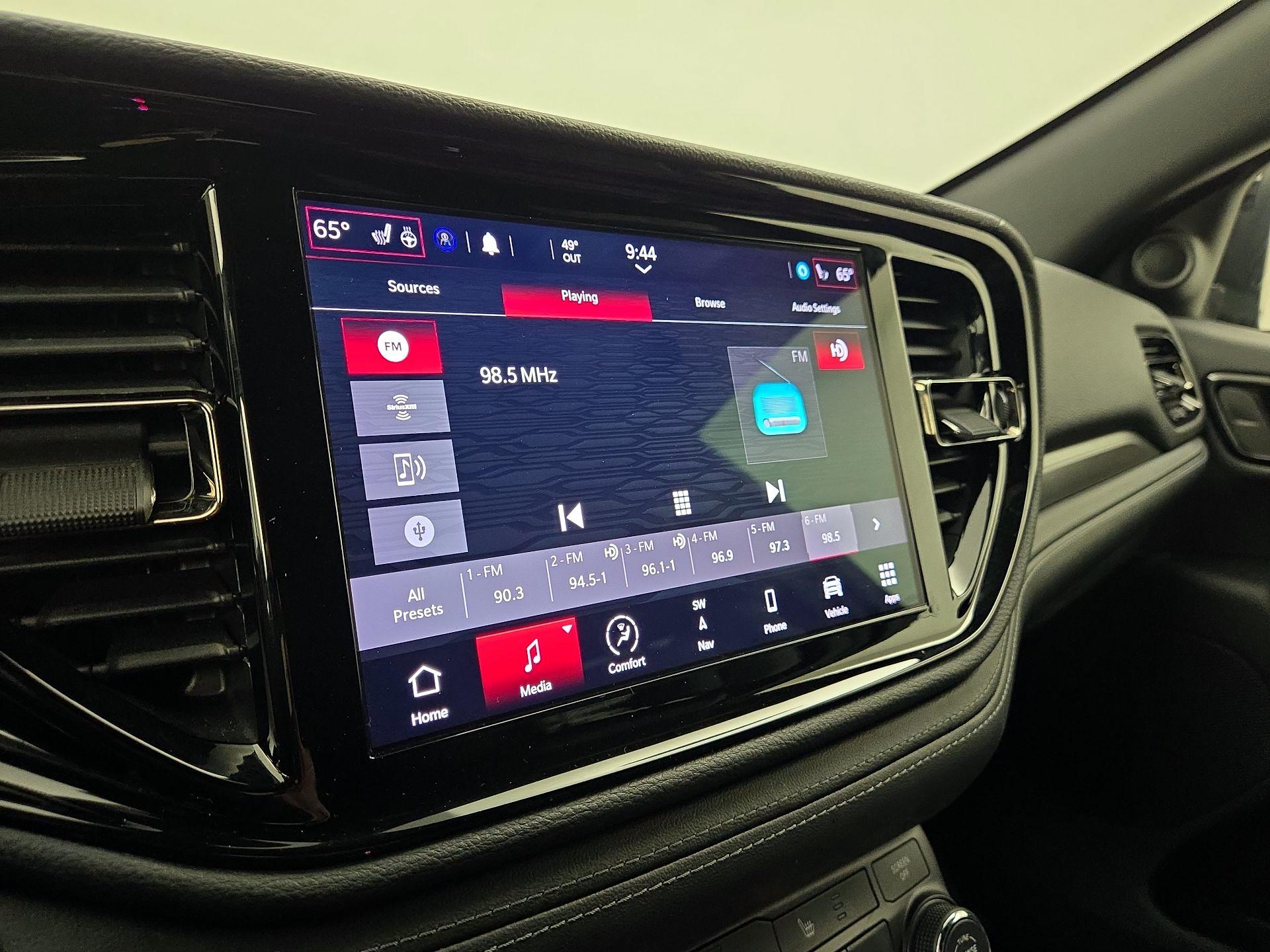 Thumbnail: 2022 Dodge Durango - 16