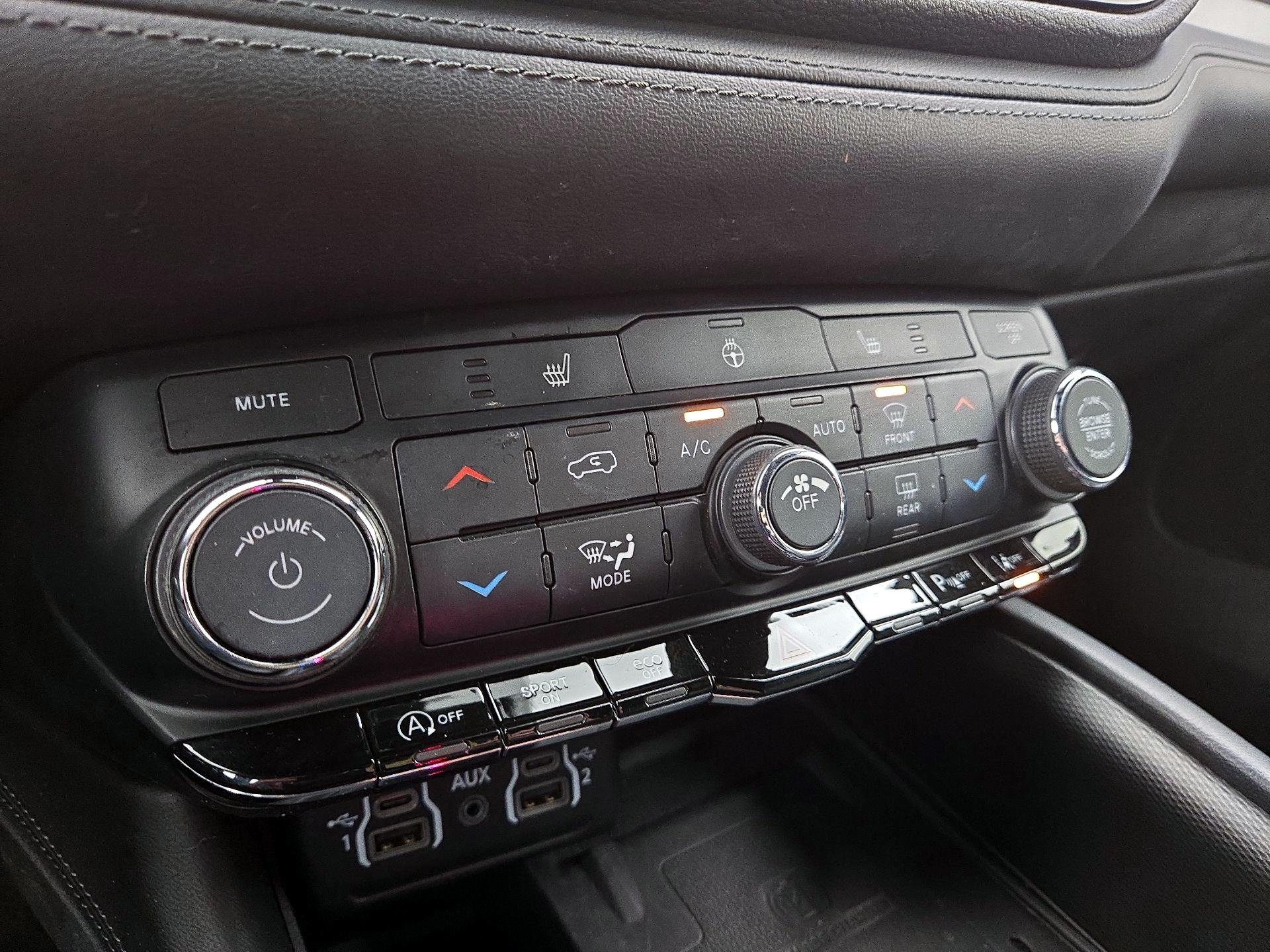 Thumbnail: 2022 Dodge Durango - 17