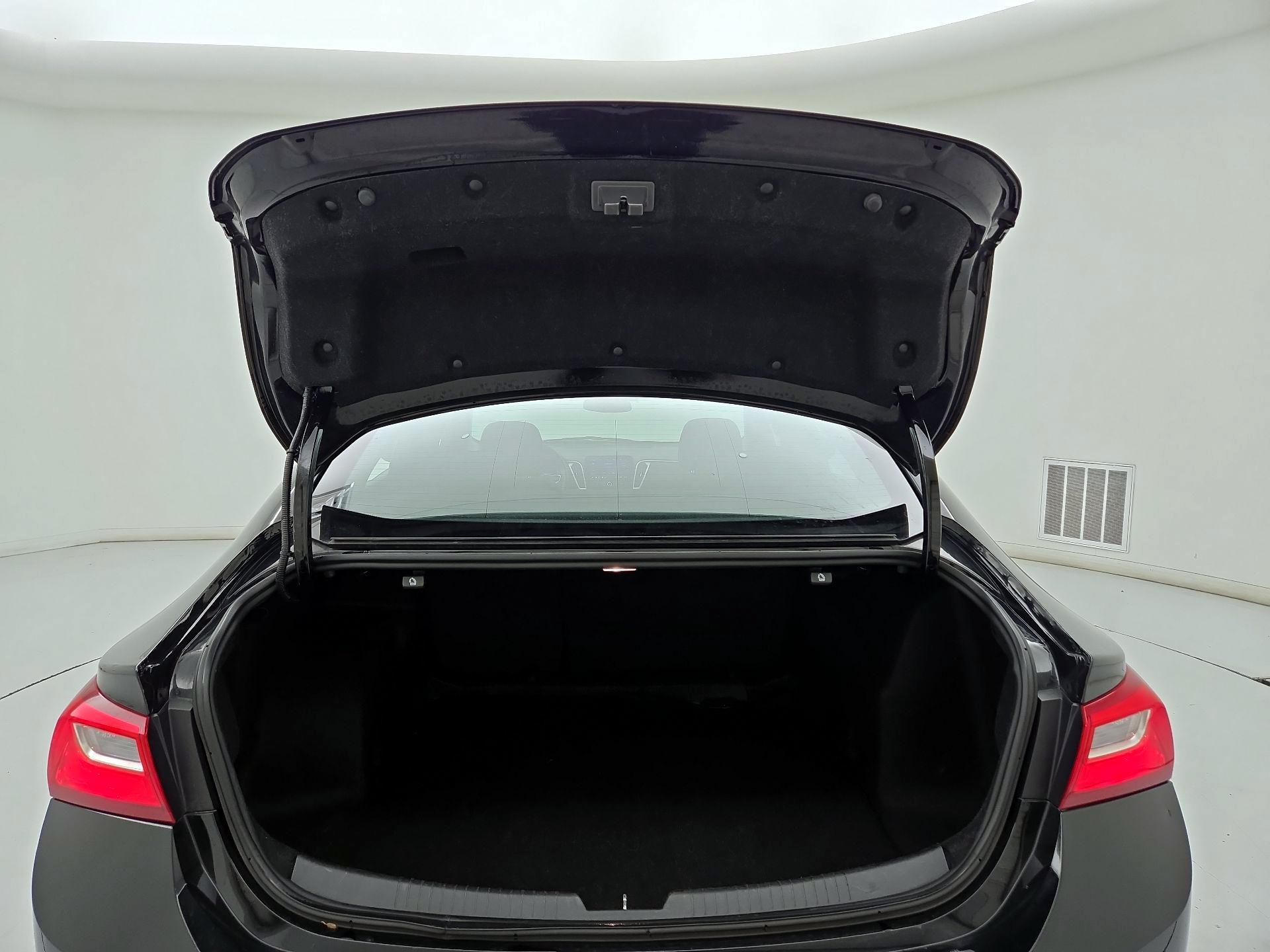 Thumbnail: 2024 Chevrolet Malibu - 20