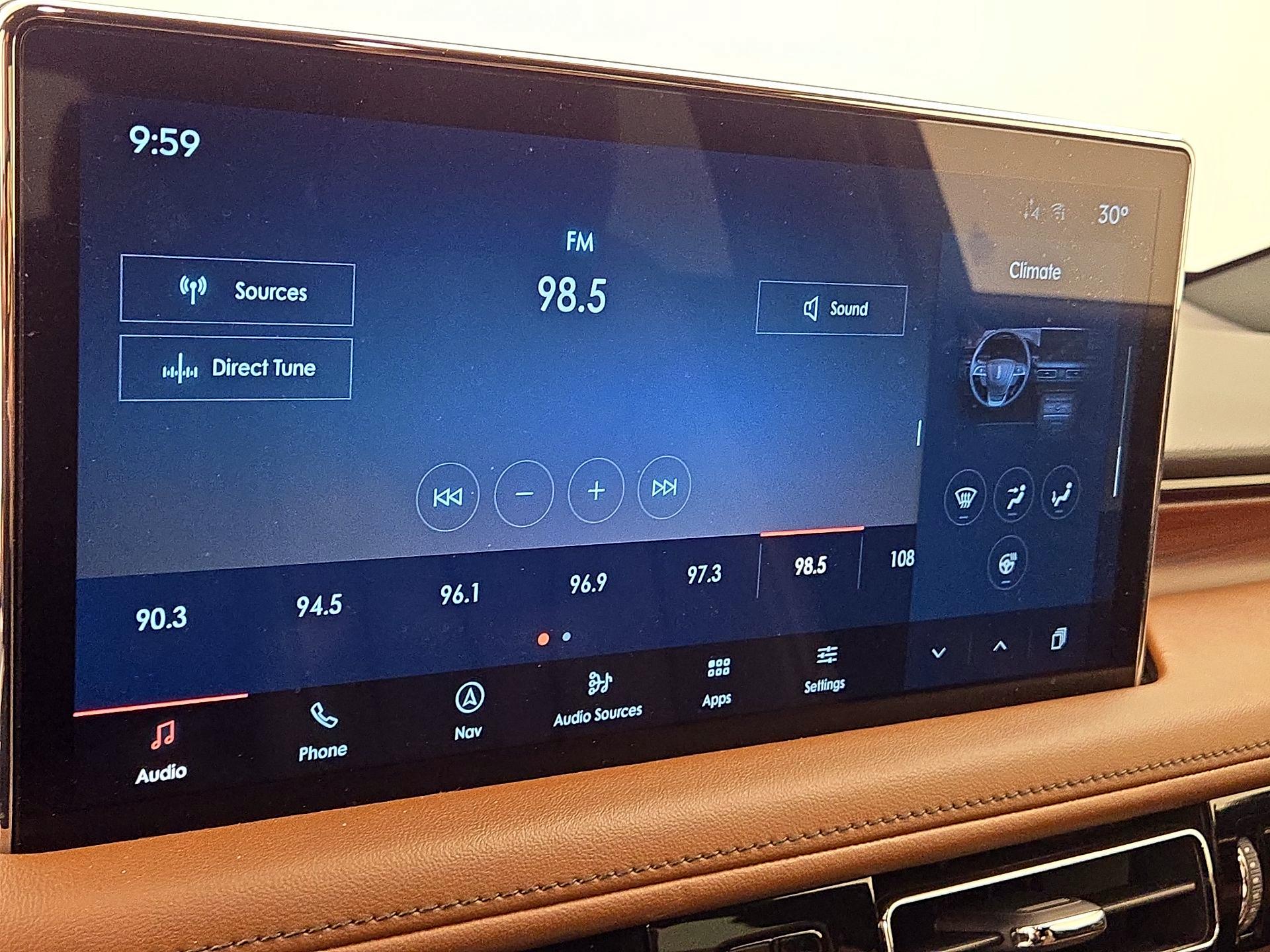 Thumbnail: 2022 Lincoln Nautilus - 16