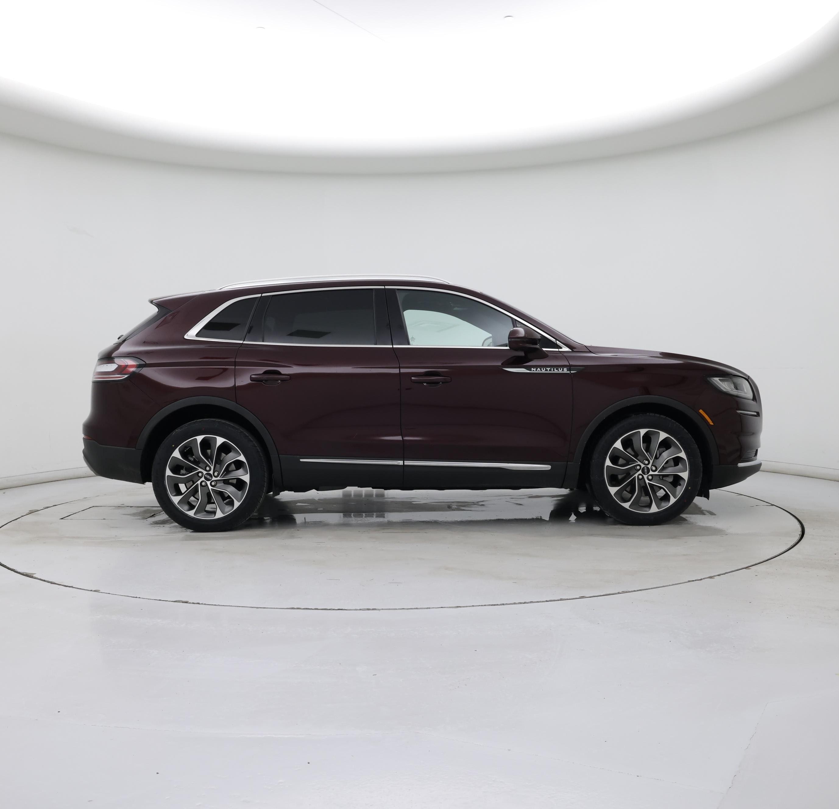 Thumbnail: 2022 Lincoln Nautilus - 7