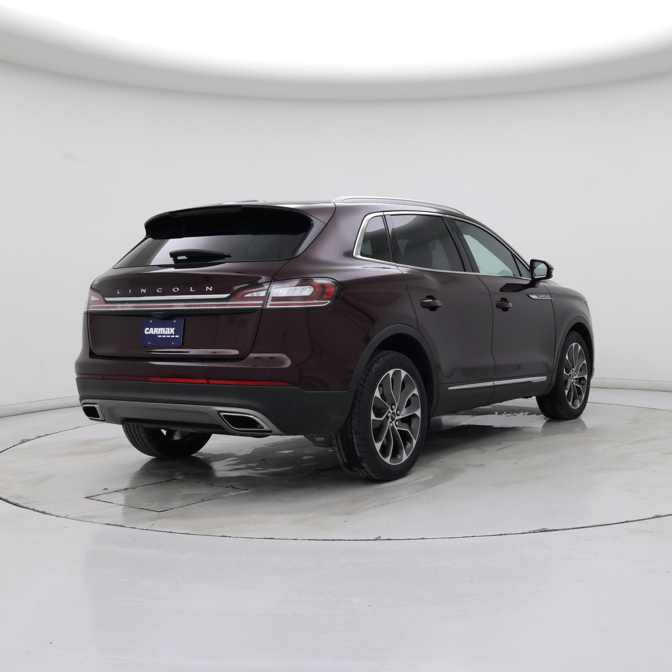 Thumbnail: 2022 Lincoln Nautilus - 8