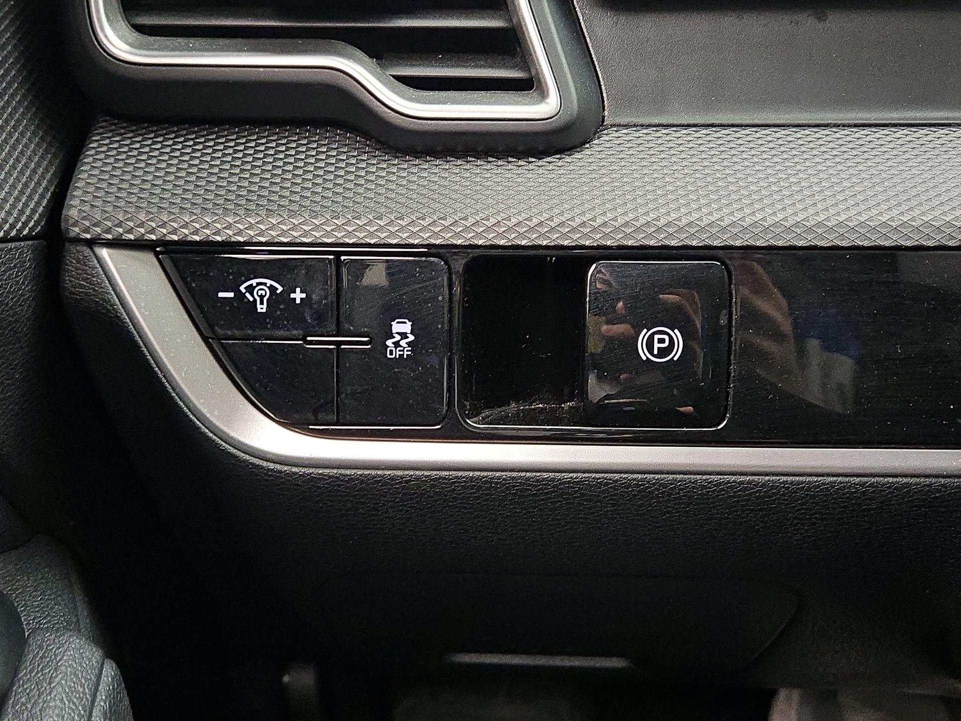 Thumbnail: 2024 Kia Sportage - 13