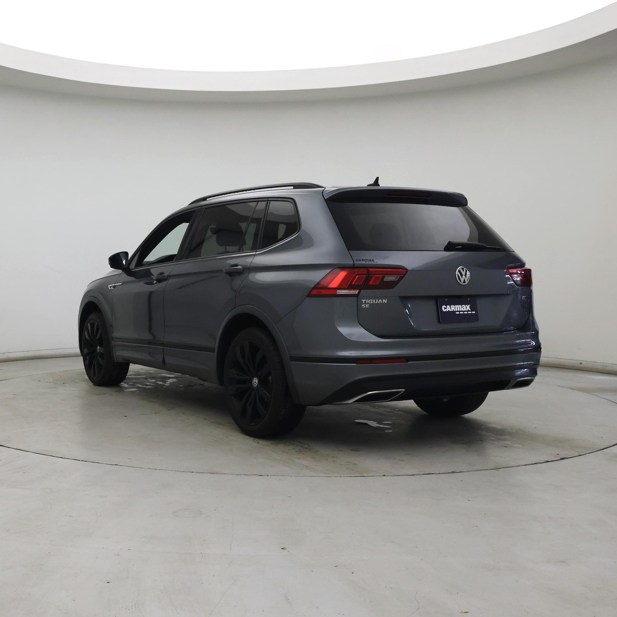 Thumbnail: 2021 Volkswagen Tiguan - 2