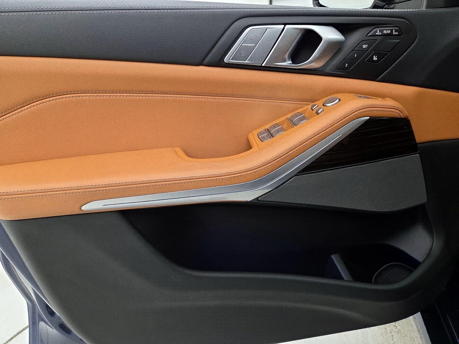 2021 BMW X7 40i - Photo 13