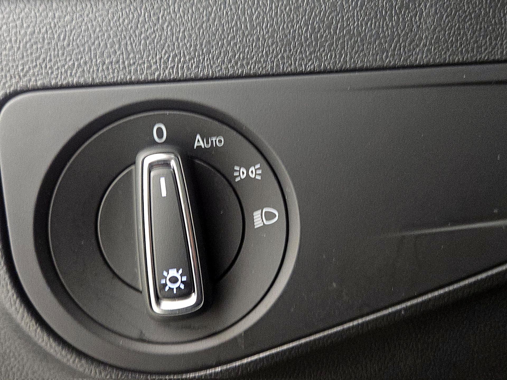 Thumbnail: 2024 Volkswagen Tiguan - 13