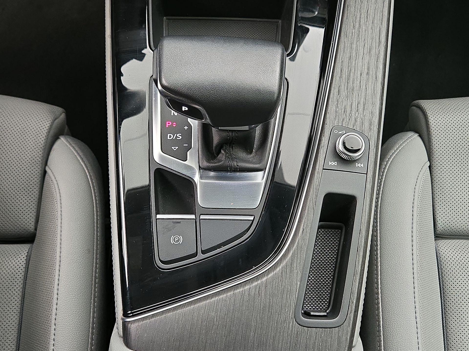 Thumbnail: 2023 Audi A5 - 16