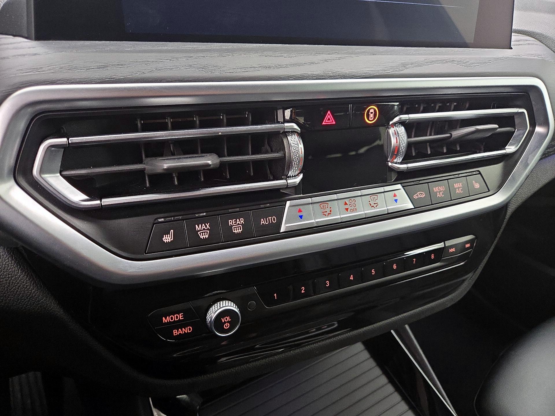 Thumbnail: 2024 BMW X3 - 17