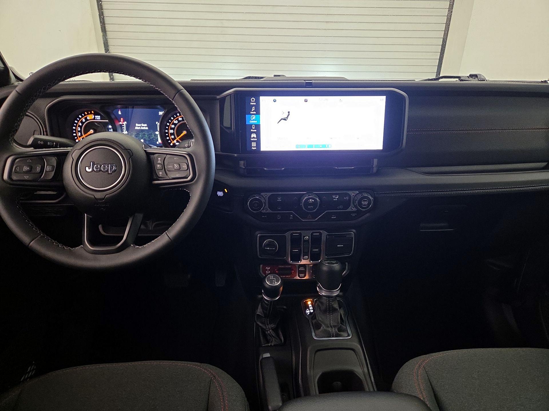 Thumbnail: 2025 Jeep Wrangler - 9